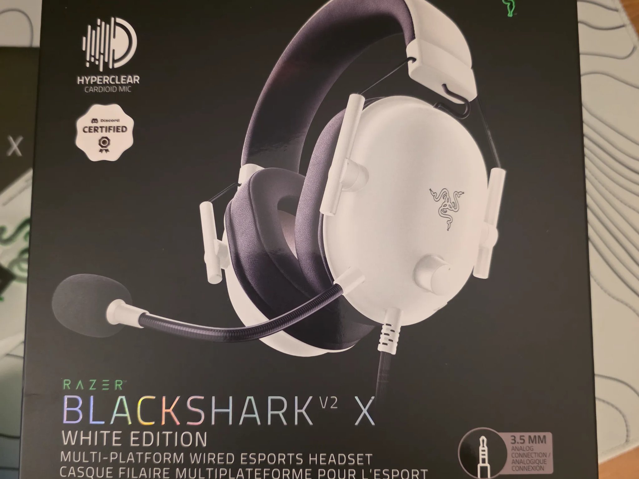 Razer - BlackShark V2 X Wired Gaming Headset for PC & Console - White