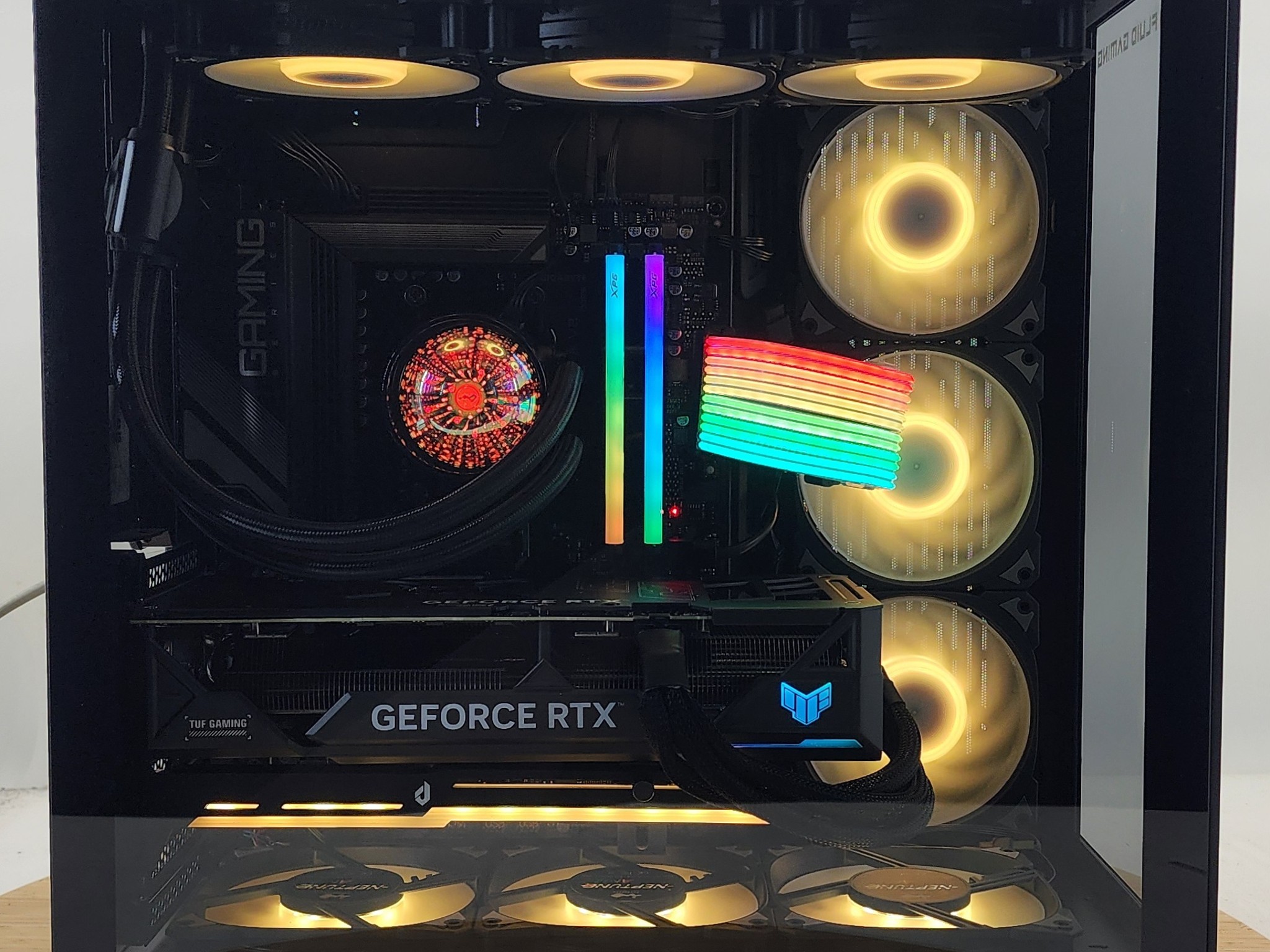 Gaming PC Ryzen 7 9700X 32GB RAM 1TB SSD RTX 4070 Ti SUPER 16GB