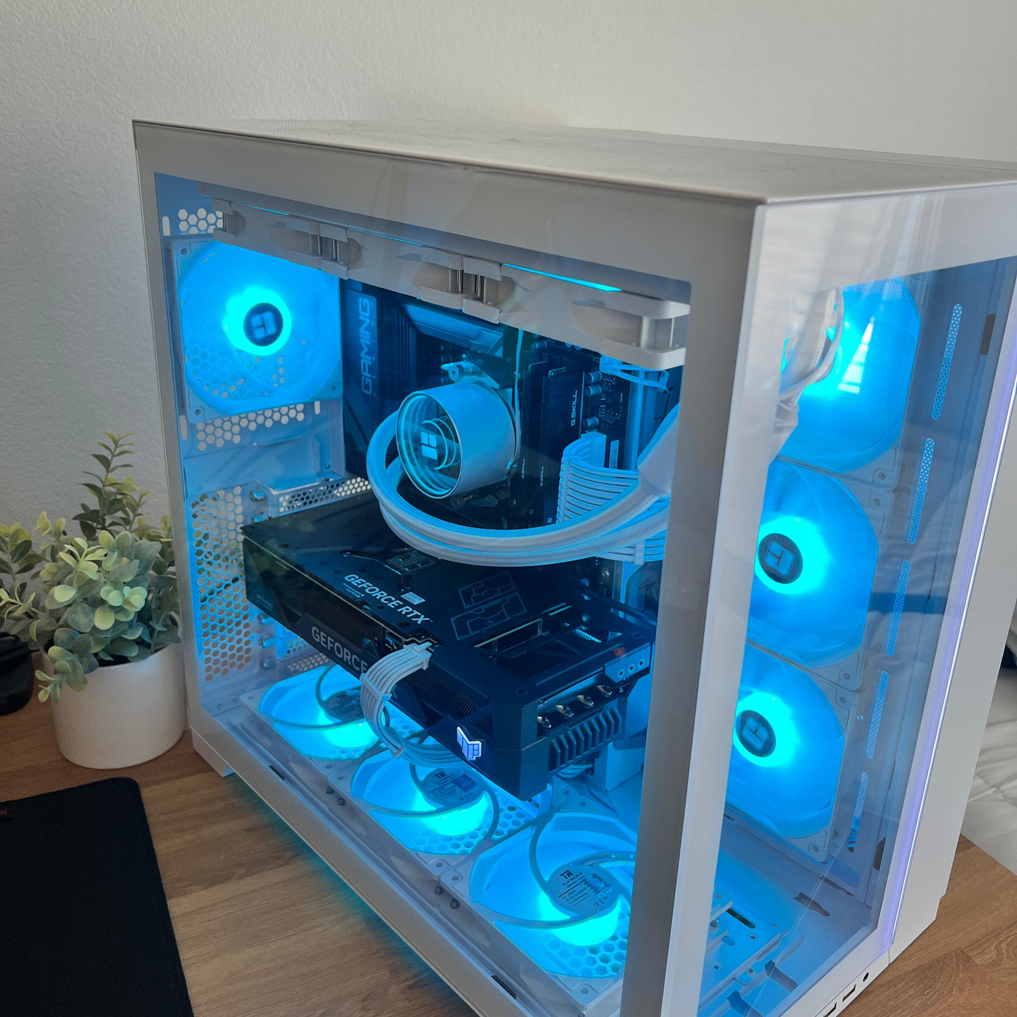 RTX 4070 TI | Ryzen 7 7700x | 32gb DDR5 | 1tb M.2 Gen4 | Gaming PC