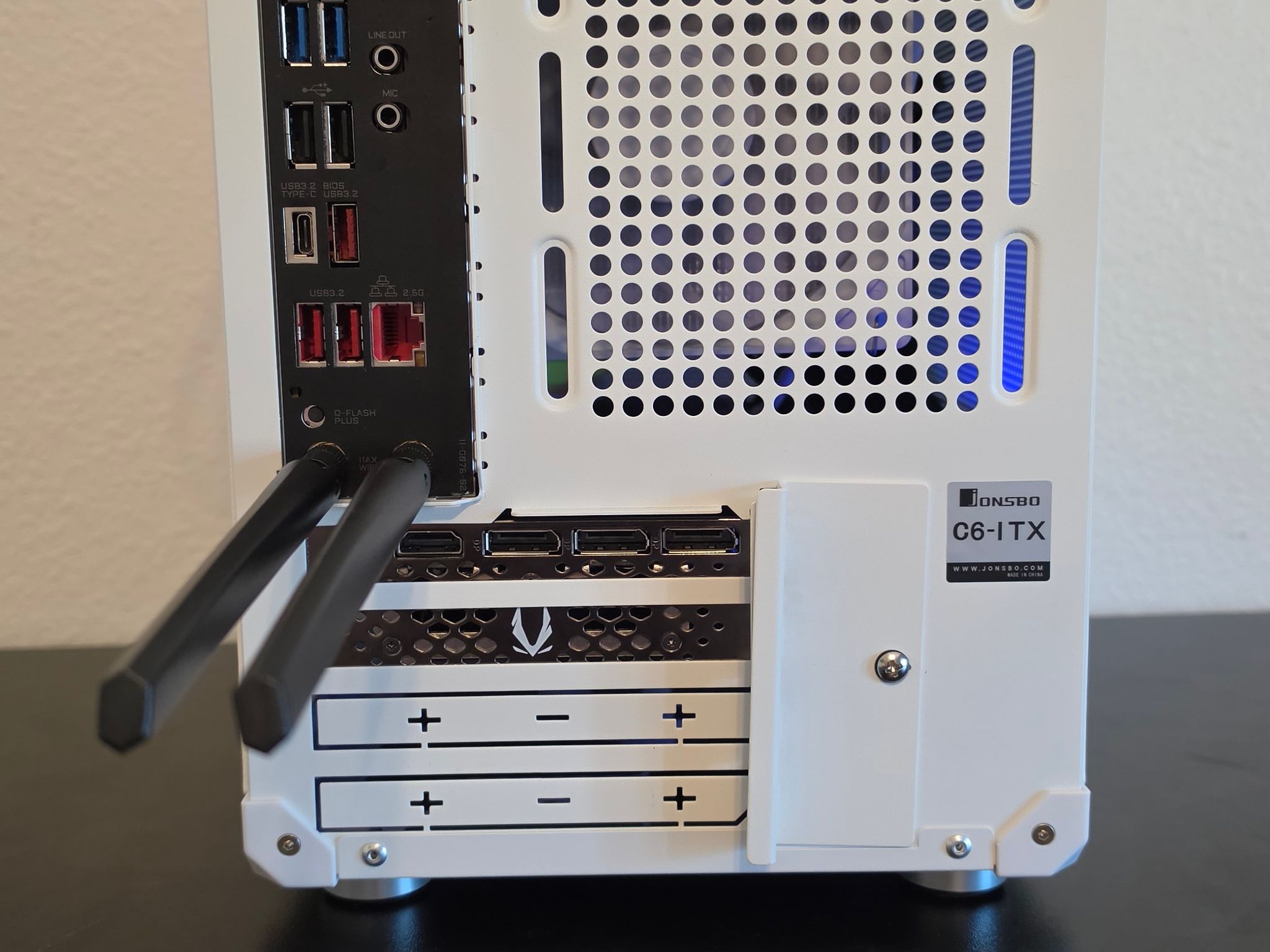 1440p ITX Gaming PC / RTX 4070 SUPER 12GB / i7 12700k / 32GB DDR4 / 2TB SSD / Wi-Fi + BT