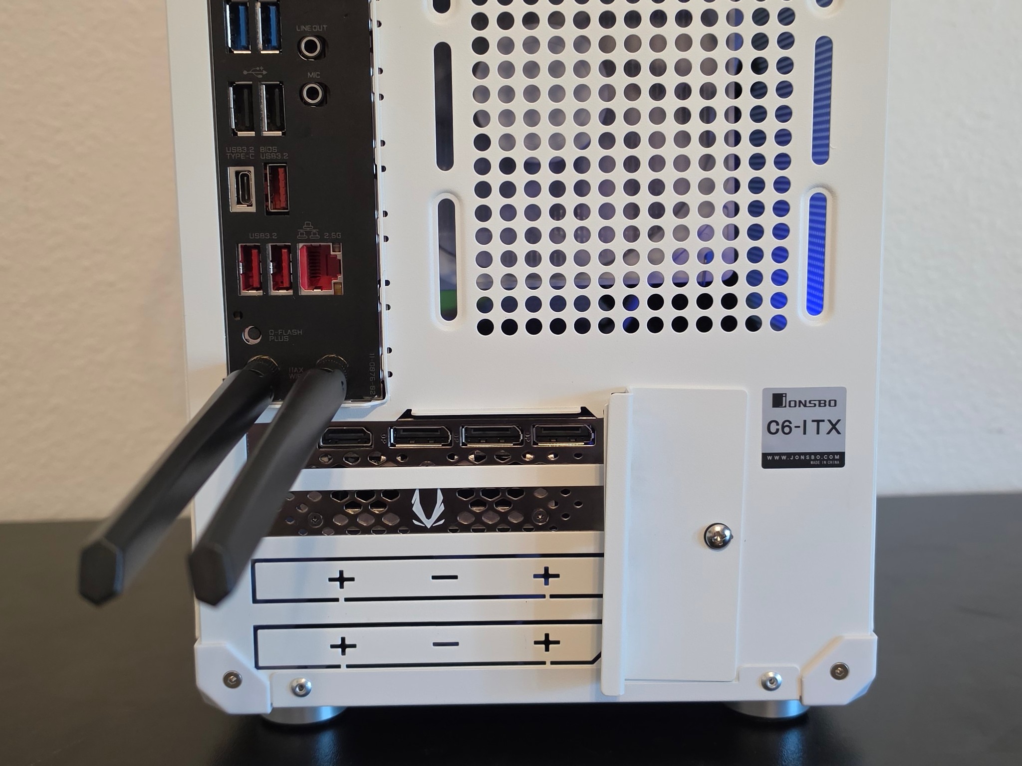 1440p ITX Gaming PC / RTX 4070 SUPER 12GB / i7 12700k / 32GB DDR4 / 2TB SSD / Wi-Fi + BT