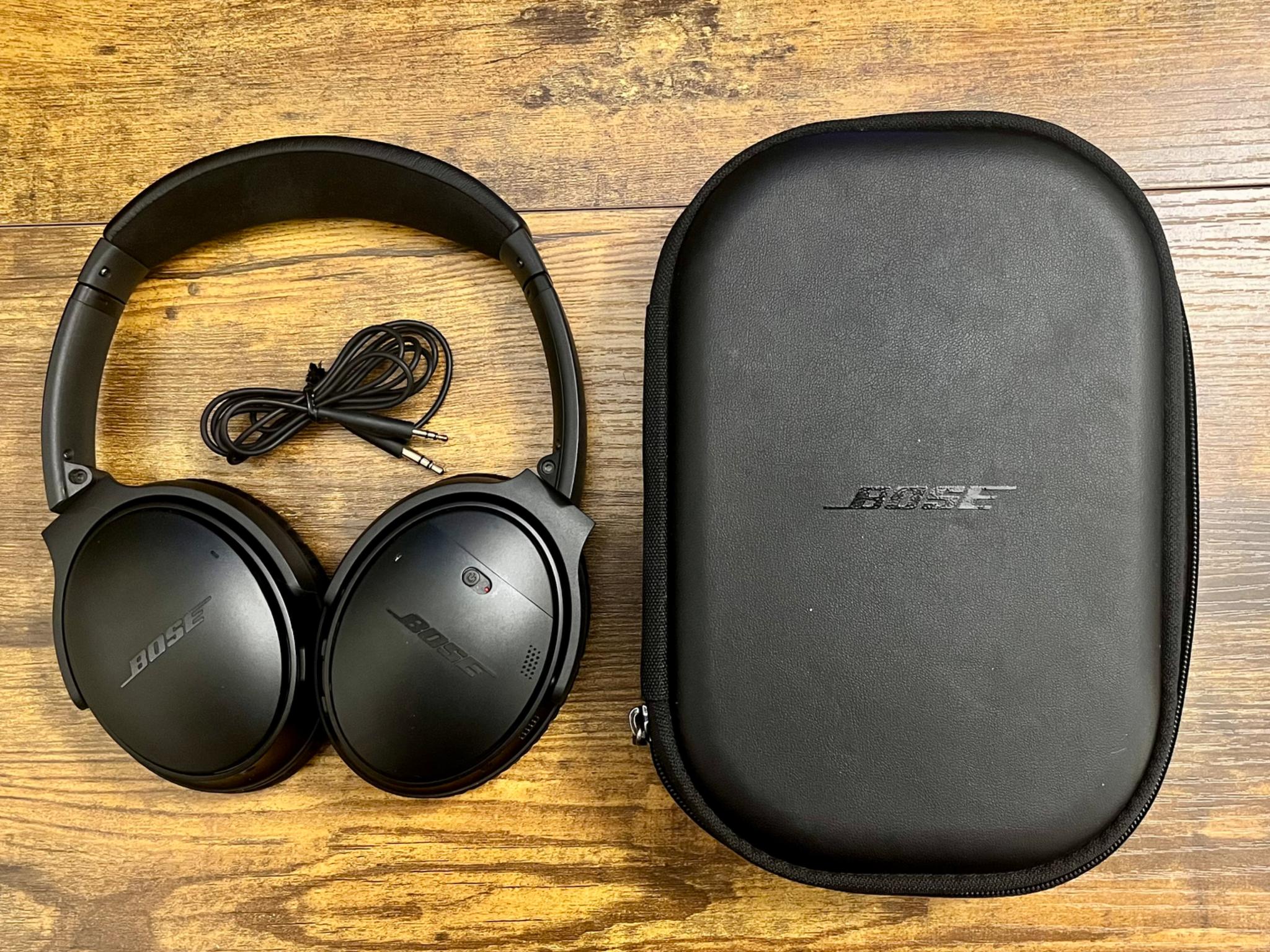 Bose QuietComfort 35 II Noise Cancelling Wireless Headphones + Headset Buddy ClearMic