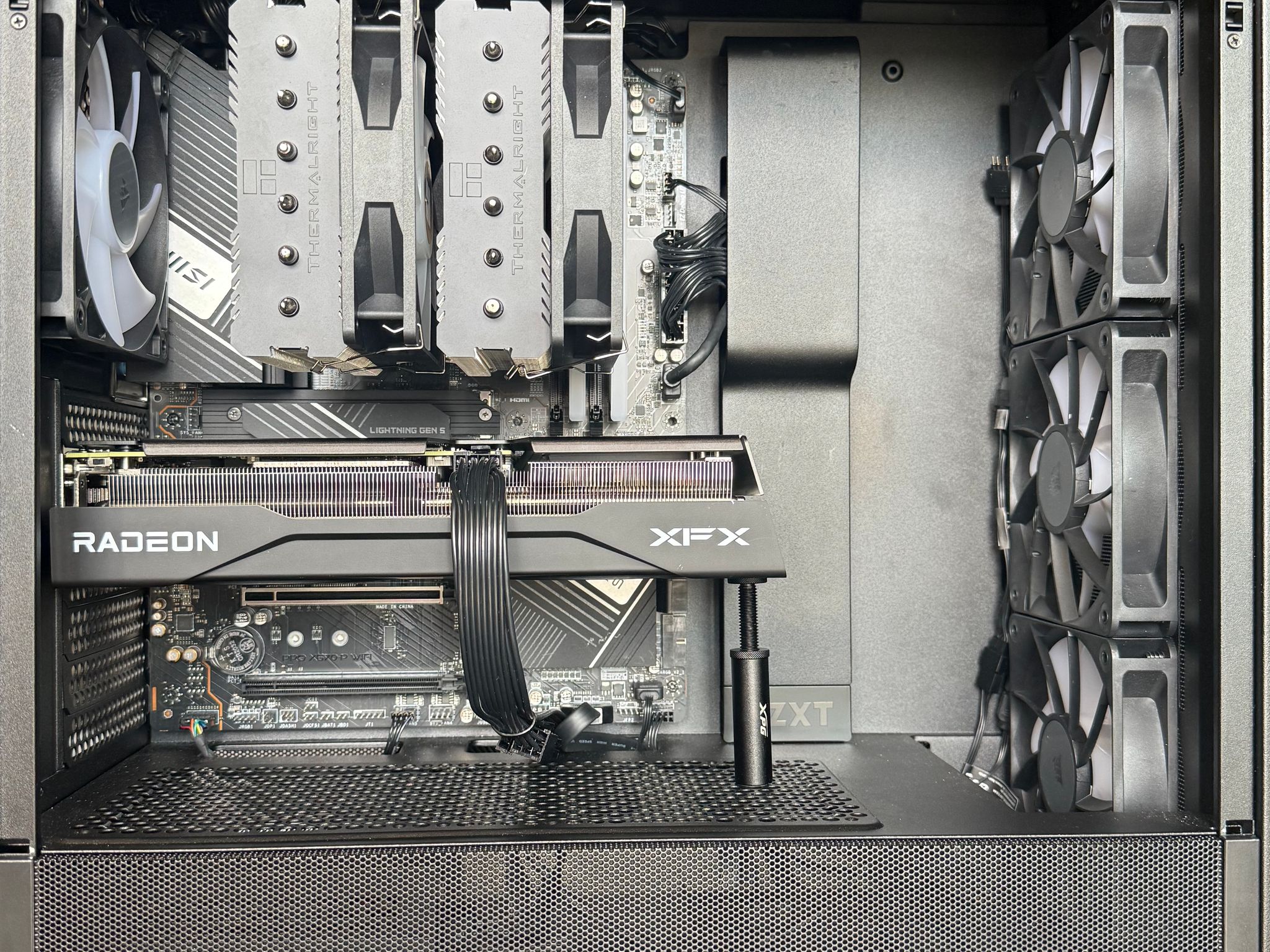 7800X3D - 9060 XT 8GB - 32GB DDR5