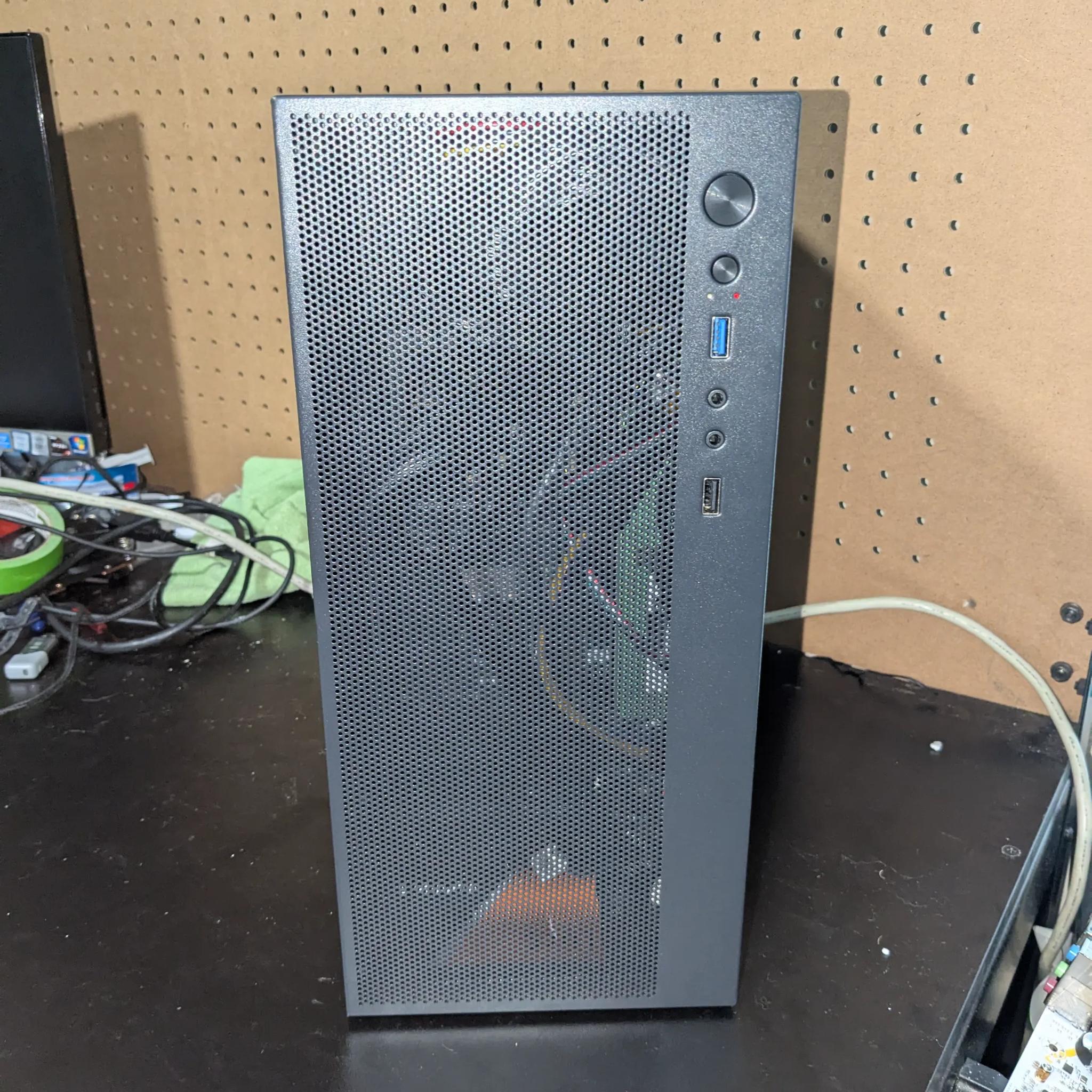 Scratch and Dent | Minimalist Windows 11 | i5-6500, 16GB RAM, 512GB SSD, RX550 4GB, Win11, WiFi