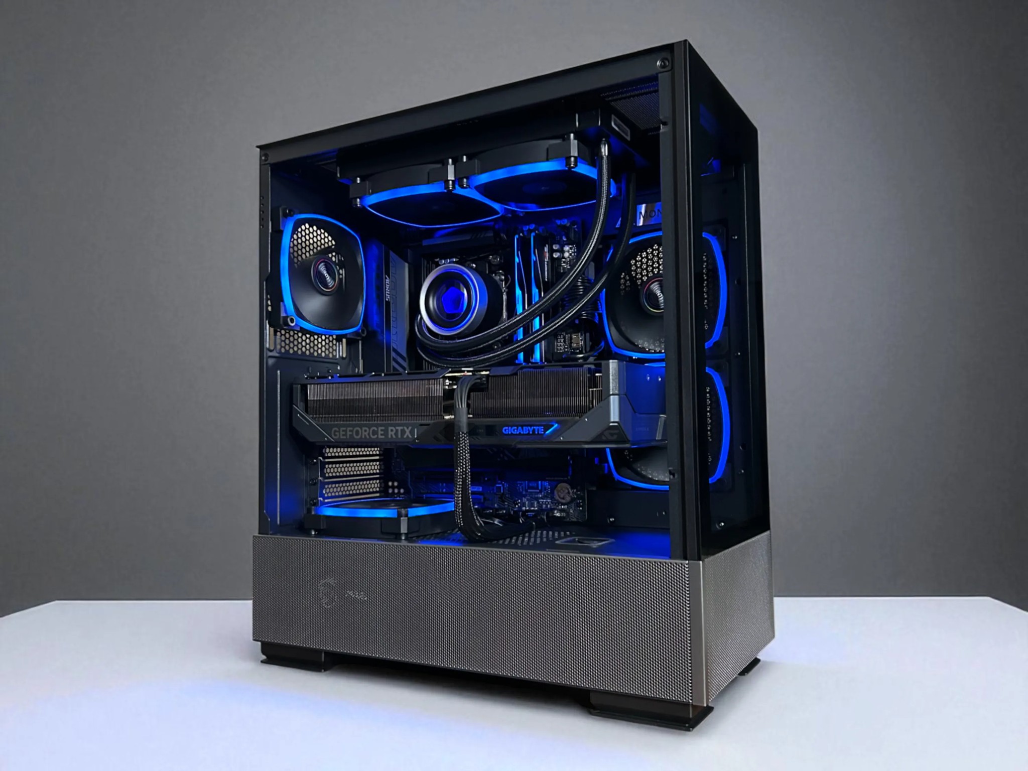 RTX 5090 | Ryzen 7 9800X3D | 64GB DDR5 6200MT/s | 4TB NVMe | The Crusader Elite