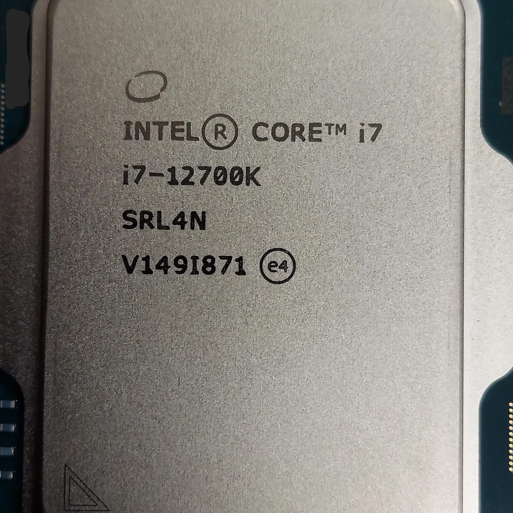 Intel i7-12700k