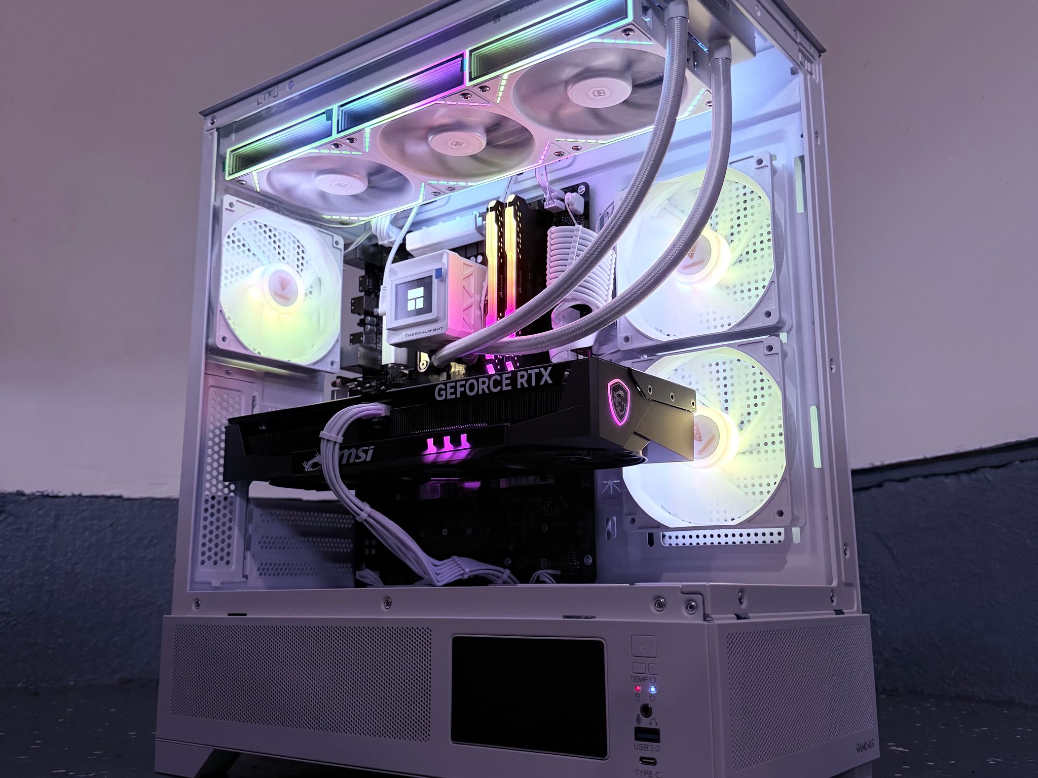 ❄️"Crystal Nova"❄️| 1440p Gaming | RTX 5070 | Intel i9 12900KF | 32B Ram | 2tb Storage | WiFi