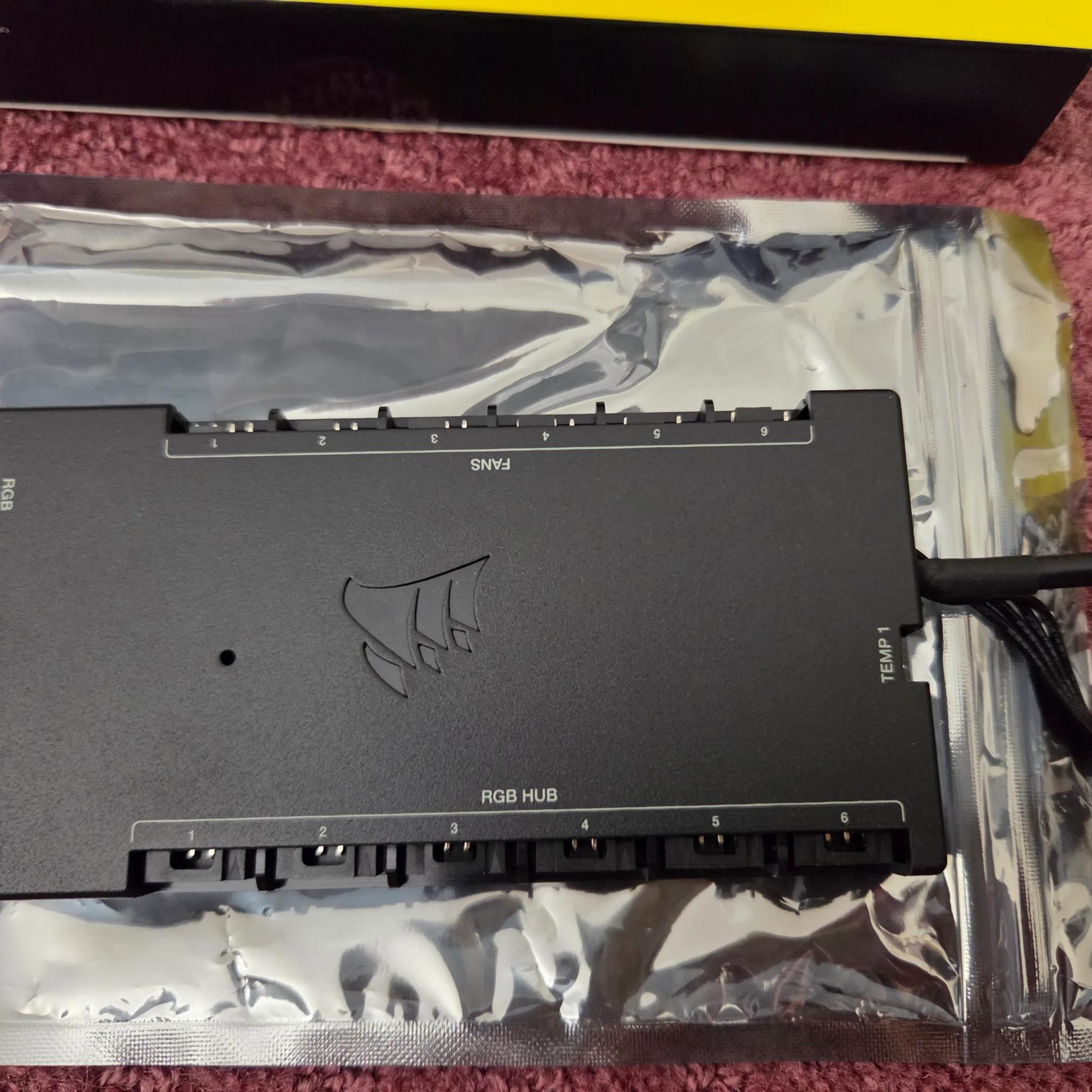 Corsair Icue Commander Core XT Fan Hub