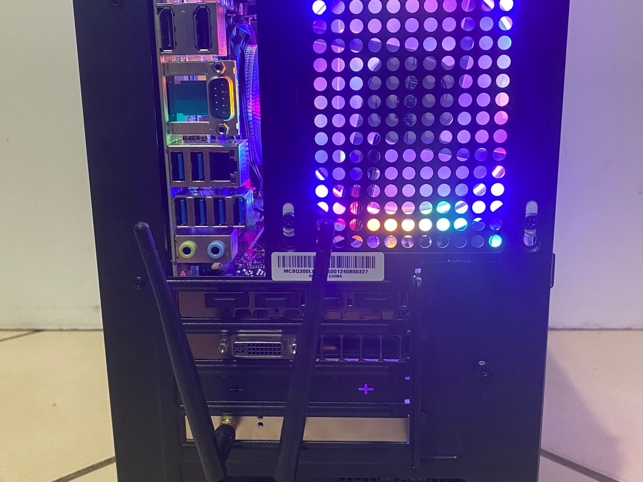Gaming PC - GTX 980, I5 6500, 16GB DDR4, WIFI, BLUETOOTH, RGB, BLACK, SSD, HDD.