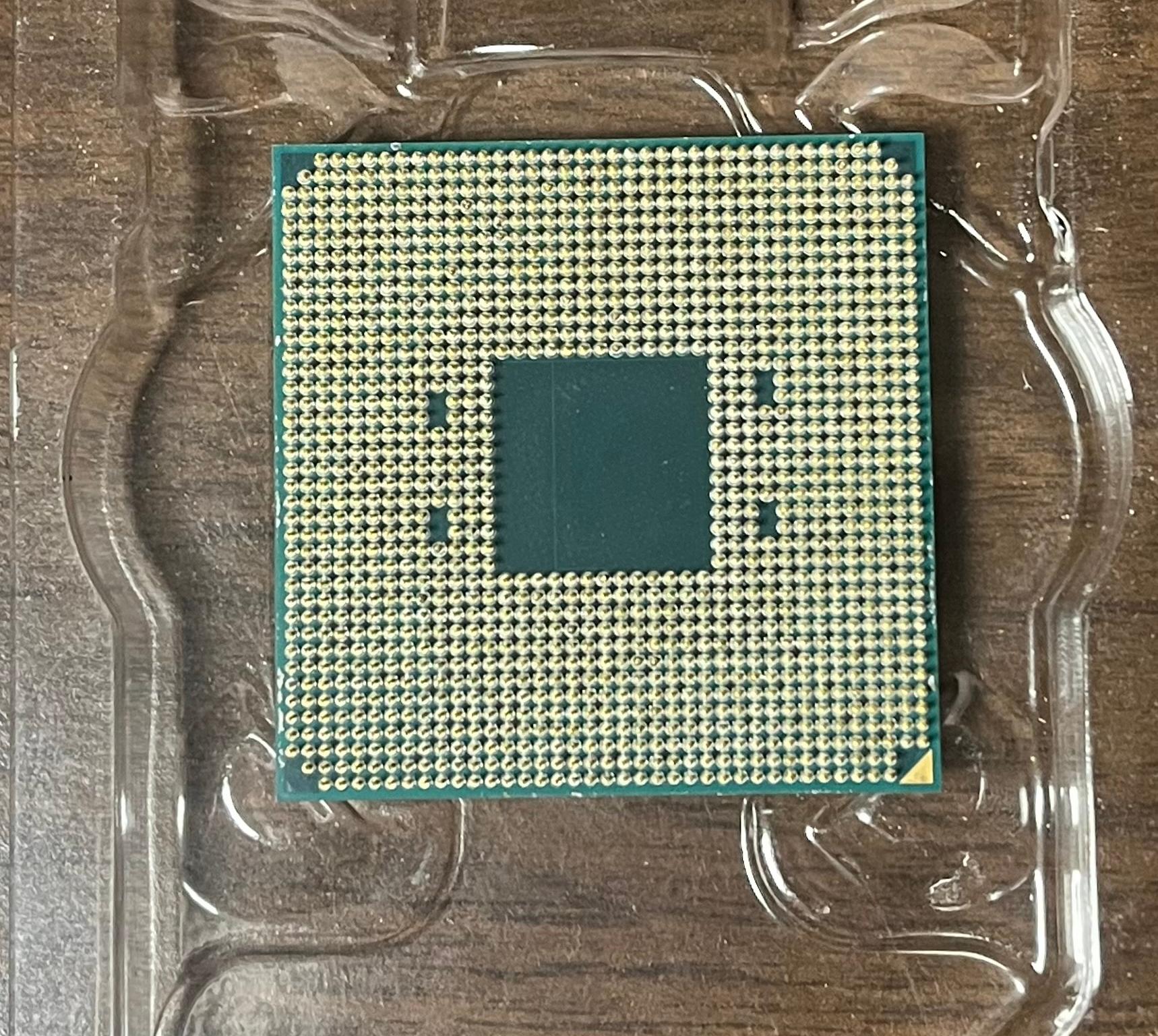 AMD PC Builder Bundle | BNIB B550M, 32GB DDR4 3600, ARGB 240 ARGB Liquid Cooler | Pre-Owned 5800X