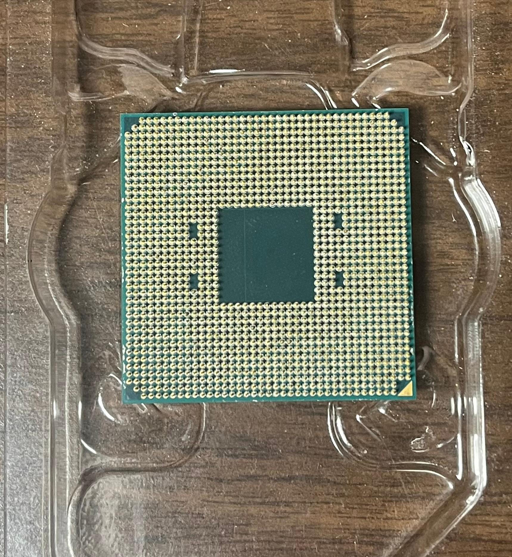 AMD PC Builder Bundle | BNIB B550M, 32GB DDR4 3600, ARGB 240 ARGB Liquid Cooler | Pre-Owned 5800X