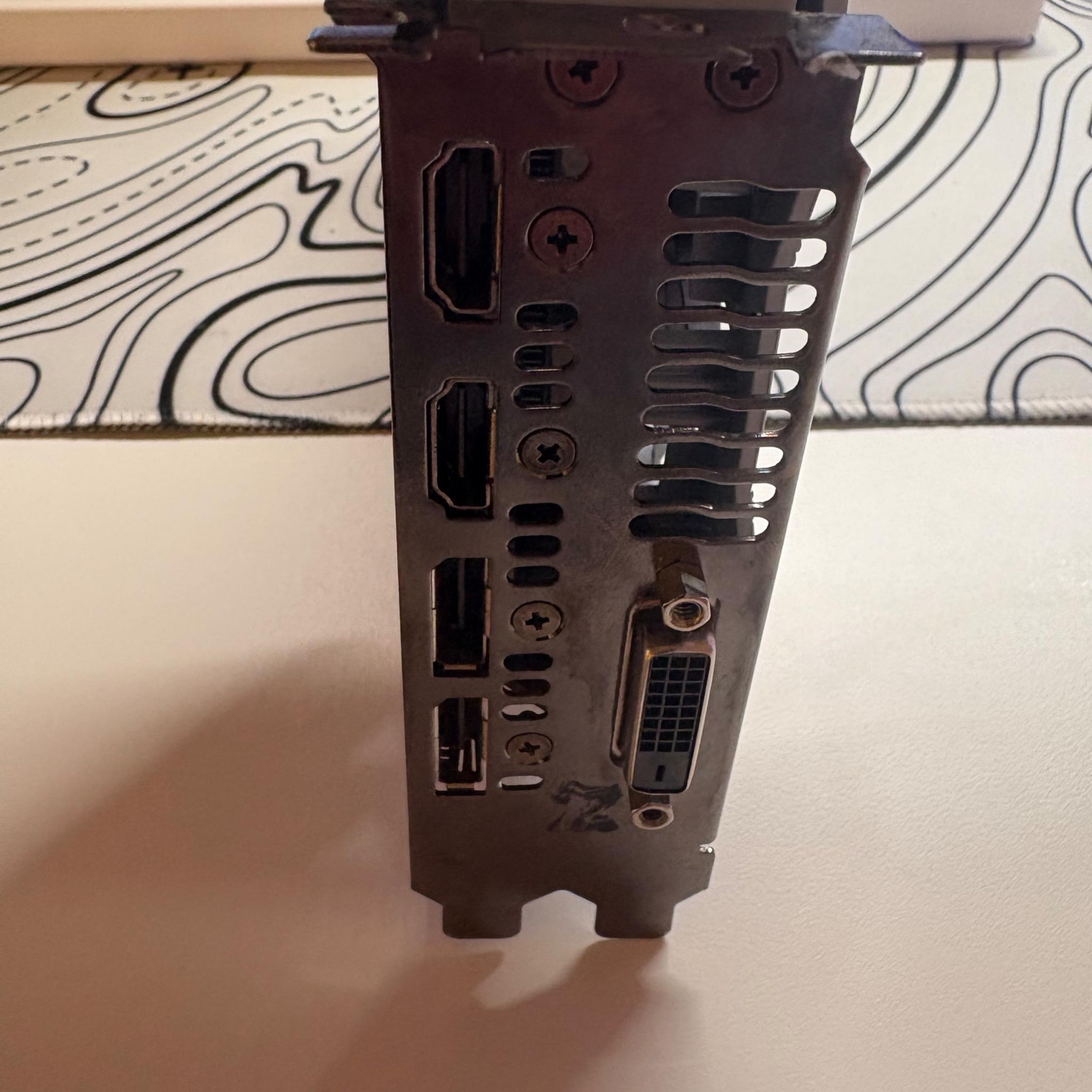 ASUS Duel RX 580 4GB Custom White Spray Painted