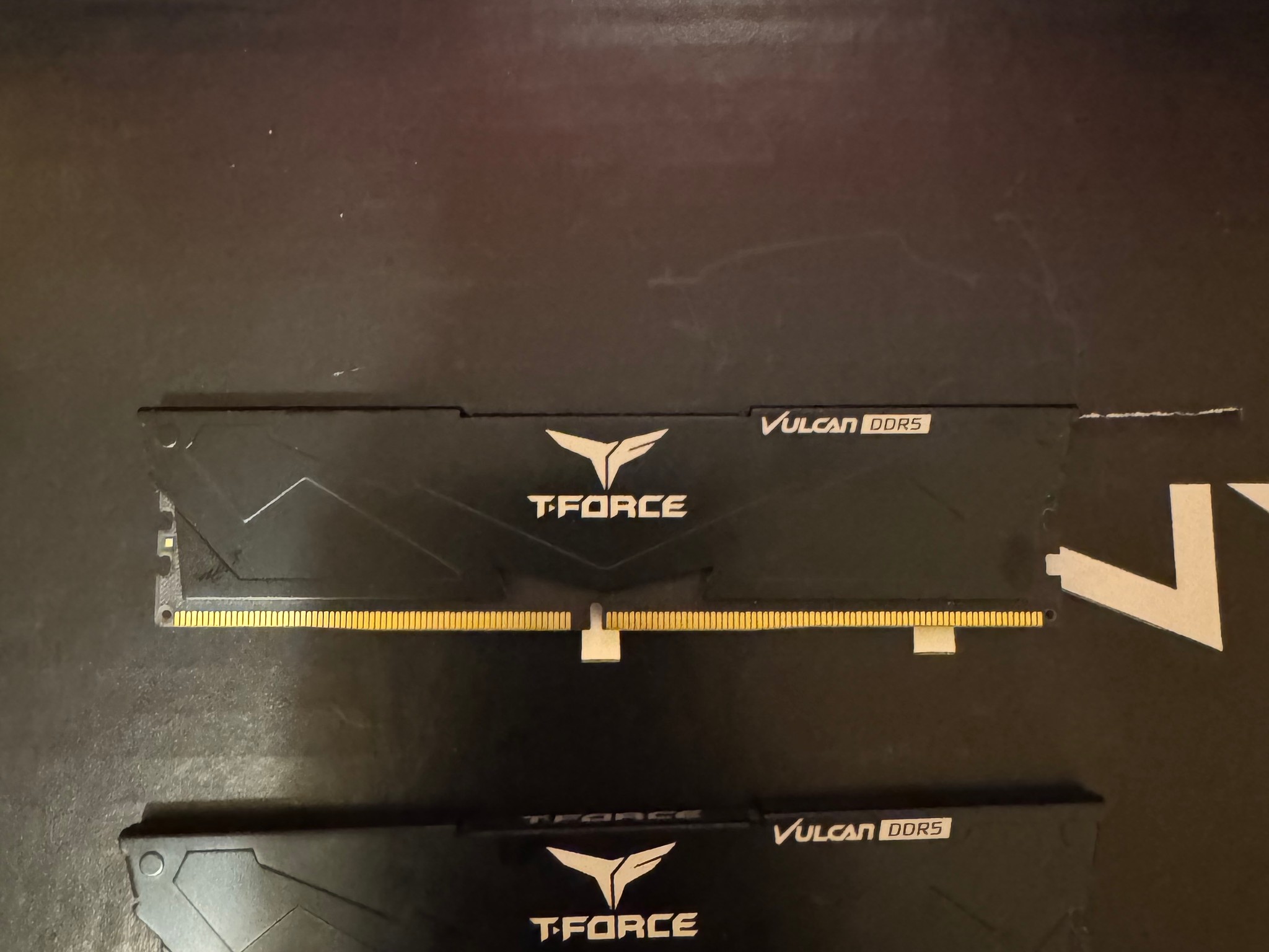T-Force Vulcan 16GB DDR5 5200 CL40