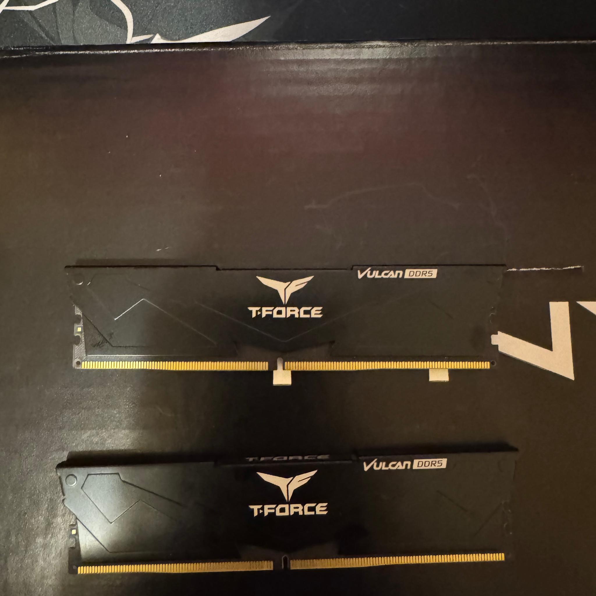 T-Force Vulcan 16GB DDR5 5200 CL40