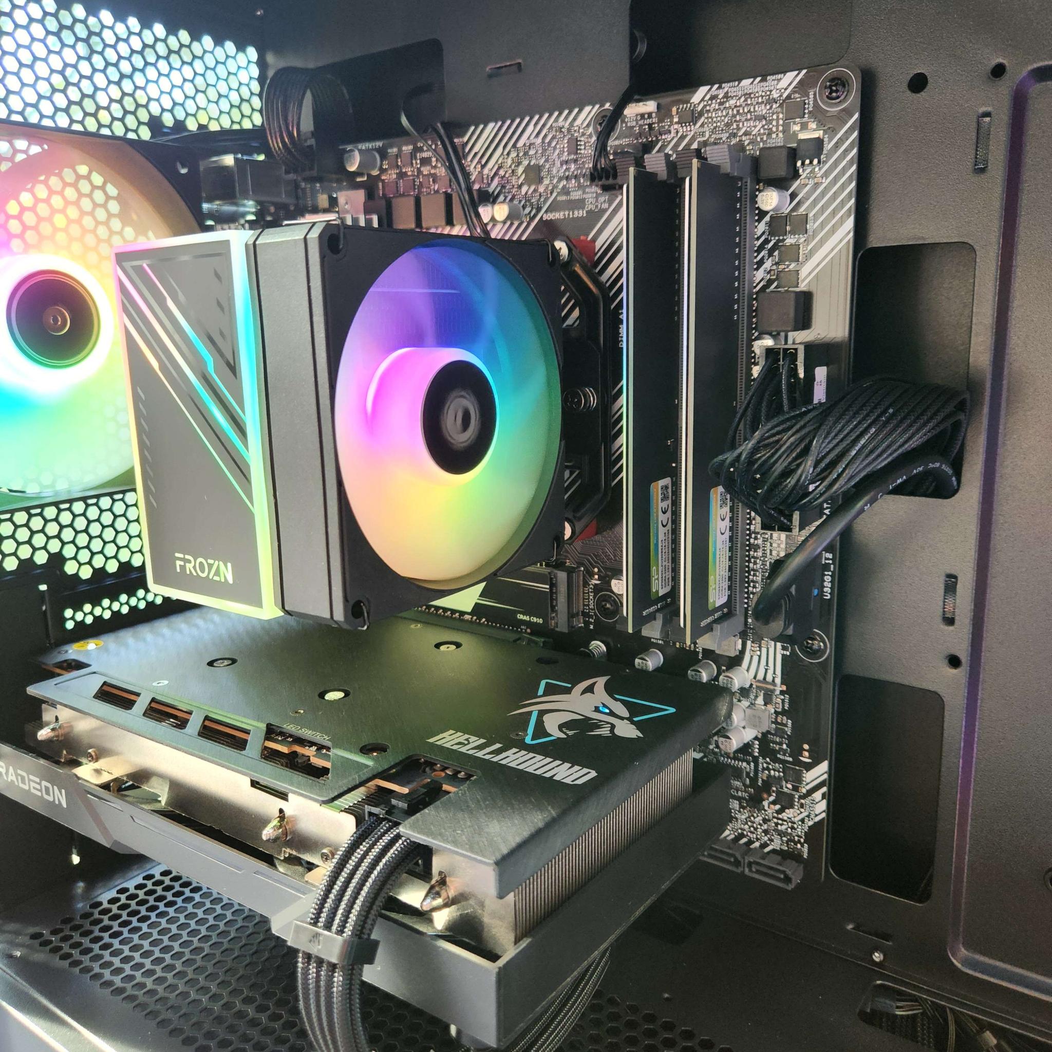 🍀RX 6600 | Ryzen 5 3600 | 16GB RAM | 1TB M.2 | WiFi | Windows 11