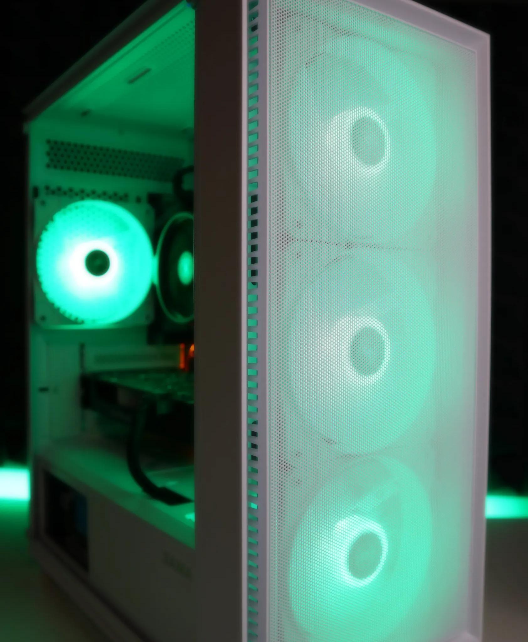 FB-AD  | Ryzen 3 2300X/RX 560 4GB Gaming PC