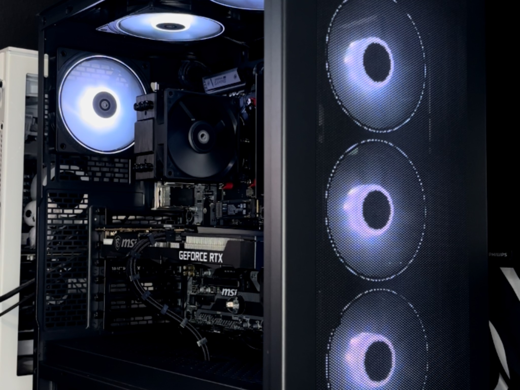 GAMING PC \ 3060ti \ Ryzen 5 \ 1TB STORAGE \ WiFi