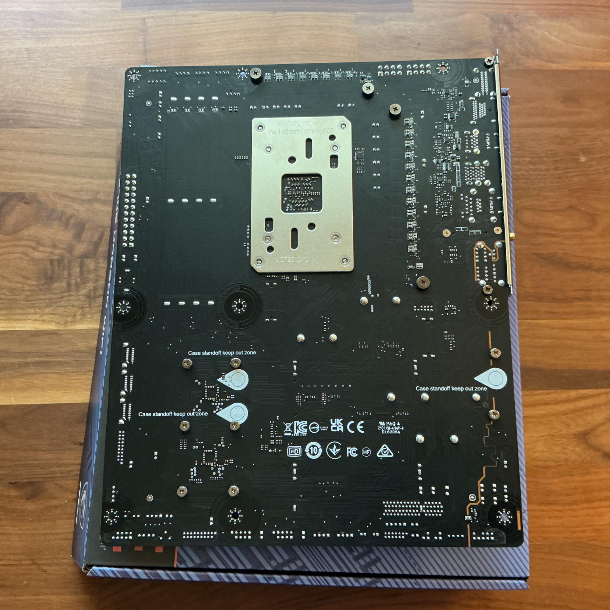 MSI MAG X670E Carbon WiFi motherboard AM5