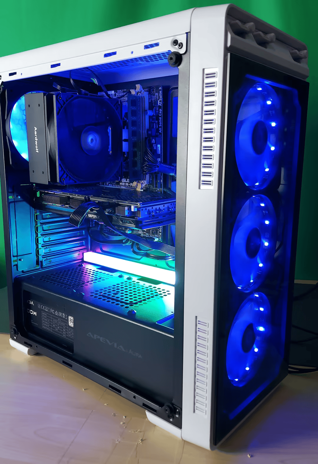 "Strapped" Gaming PC - GTX 970 + i5 4590