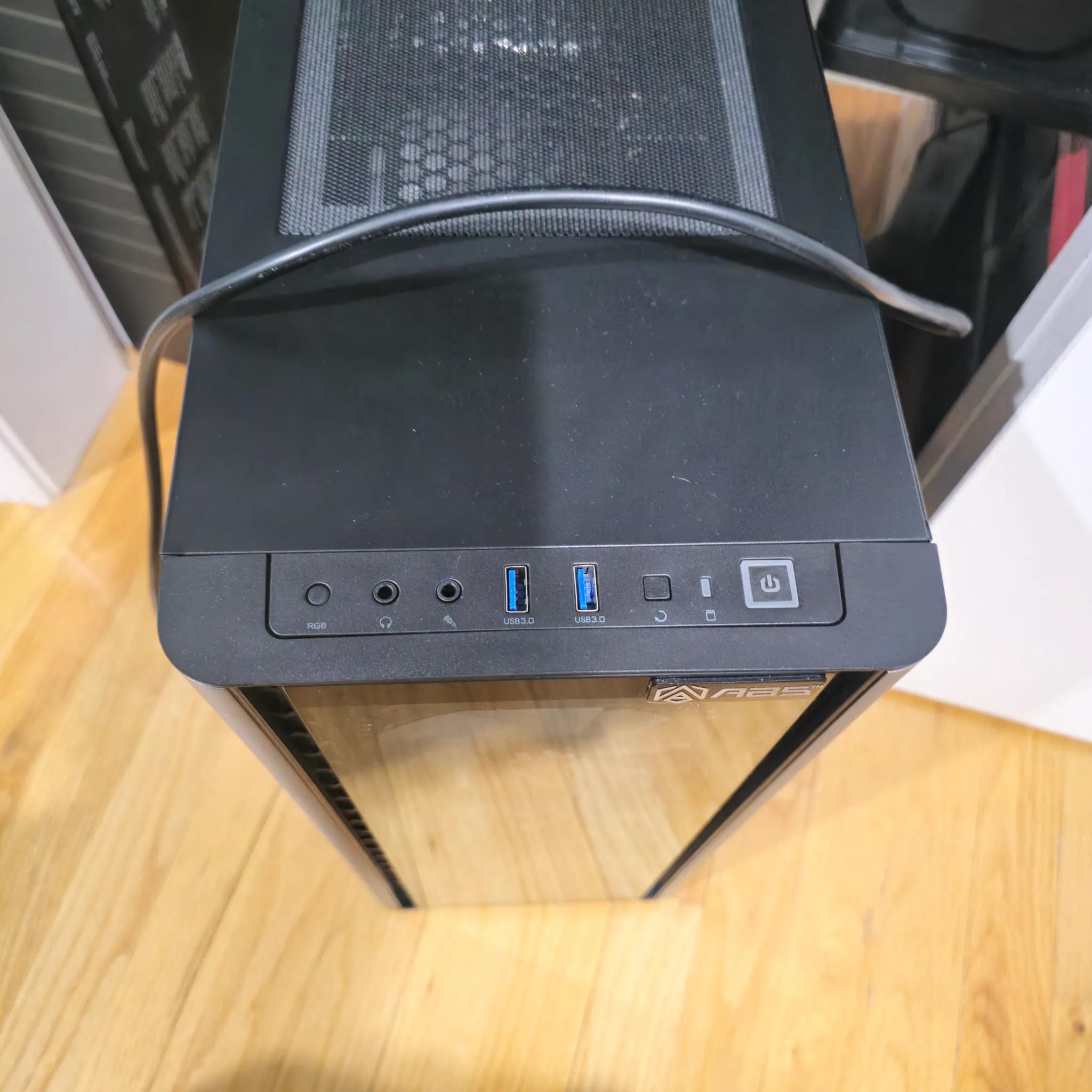 USED Gaming PC Gigabyte 3060 12GB Intel I7-10700f 8 Cores 16Gb RAM