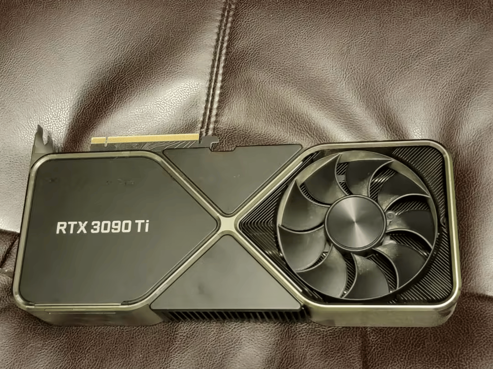 RTX 3090 TI FE LIKE NEW