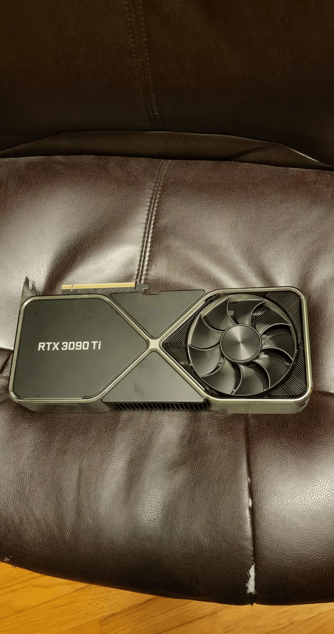 RTX 3090 TI FE LIKE NEW