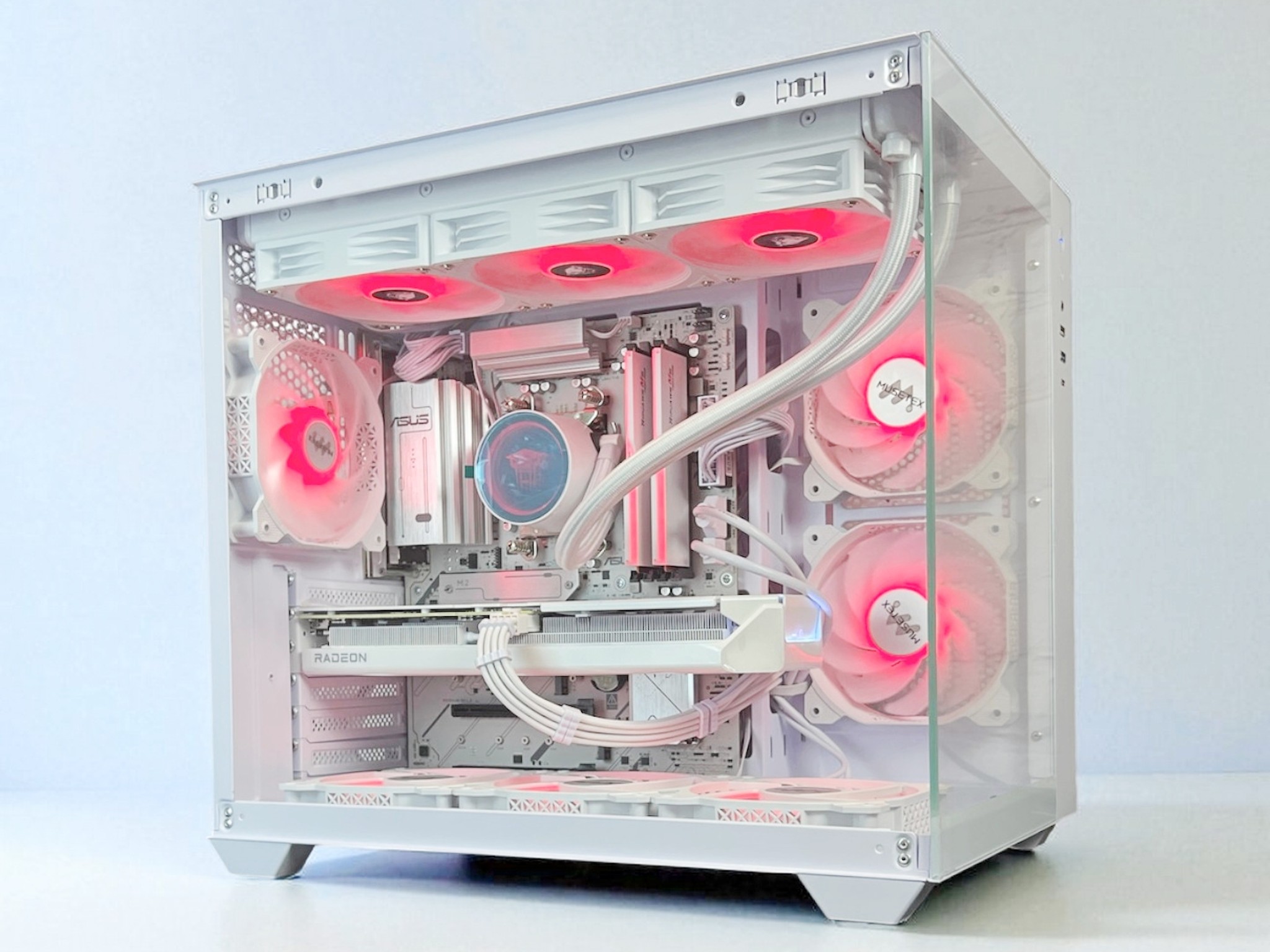 Liquid Cooled AMD RX 9060 XT 16GB Ryzen 8400F 16GB DDR5 1 TB M.2 Gaming PC