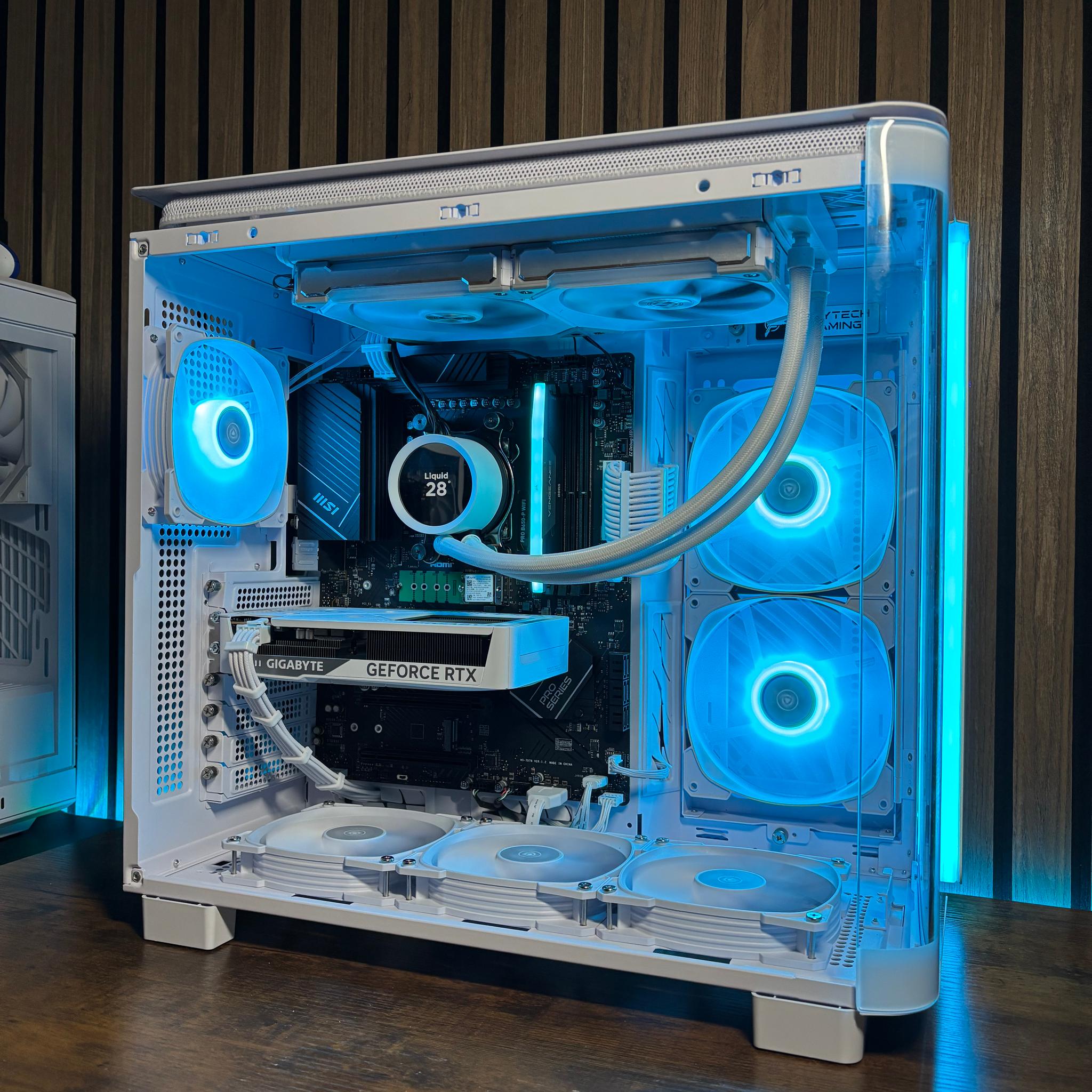🤍 RTX 5060 | RYZEN 5 7500F | 16GB DDR5 RAM | LIQUID COOLED | WHITE GAMING PC
