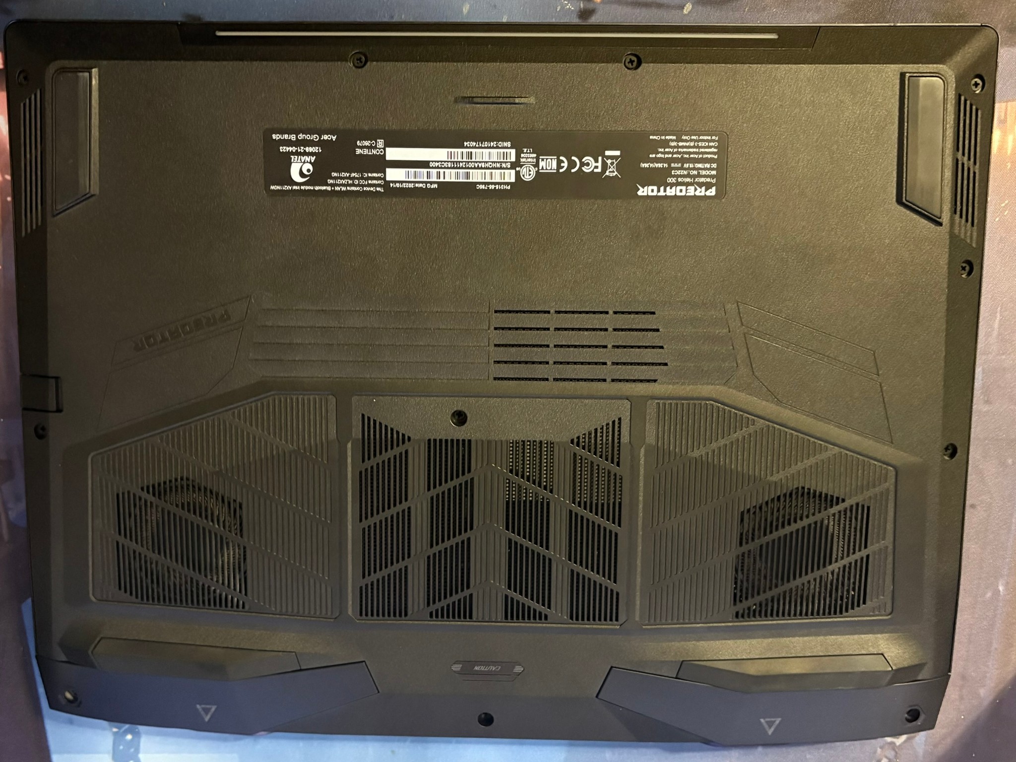 MINT Acer Predator Helios 300 - 150W RTX 3070 Ti | Core i7 12700H | 16GB DDR5 RAM | 1TB NVME SSD