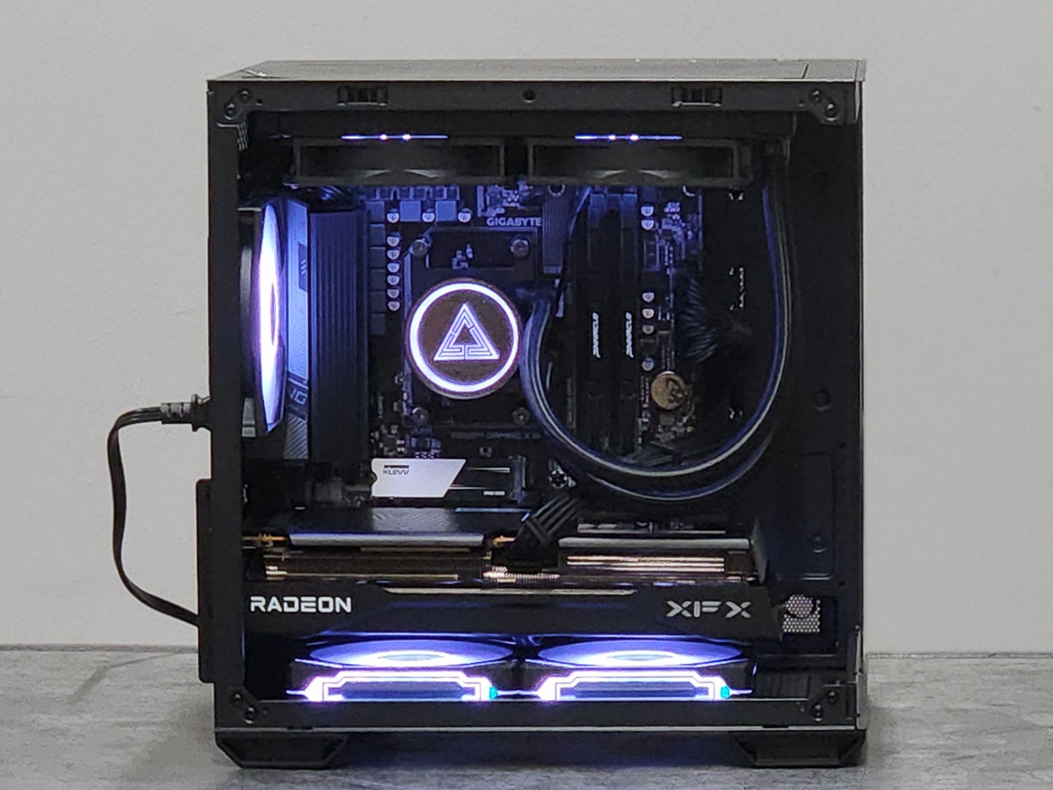 RX 9060 XT | Ryzen 7 5800XT | Liquid Cooled | Gaming PC | 32GB DDR4 | 1TB | Win 11 Pro
