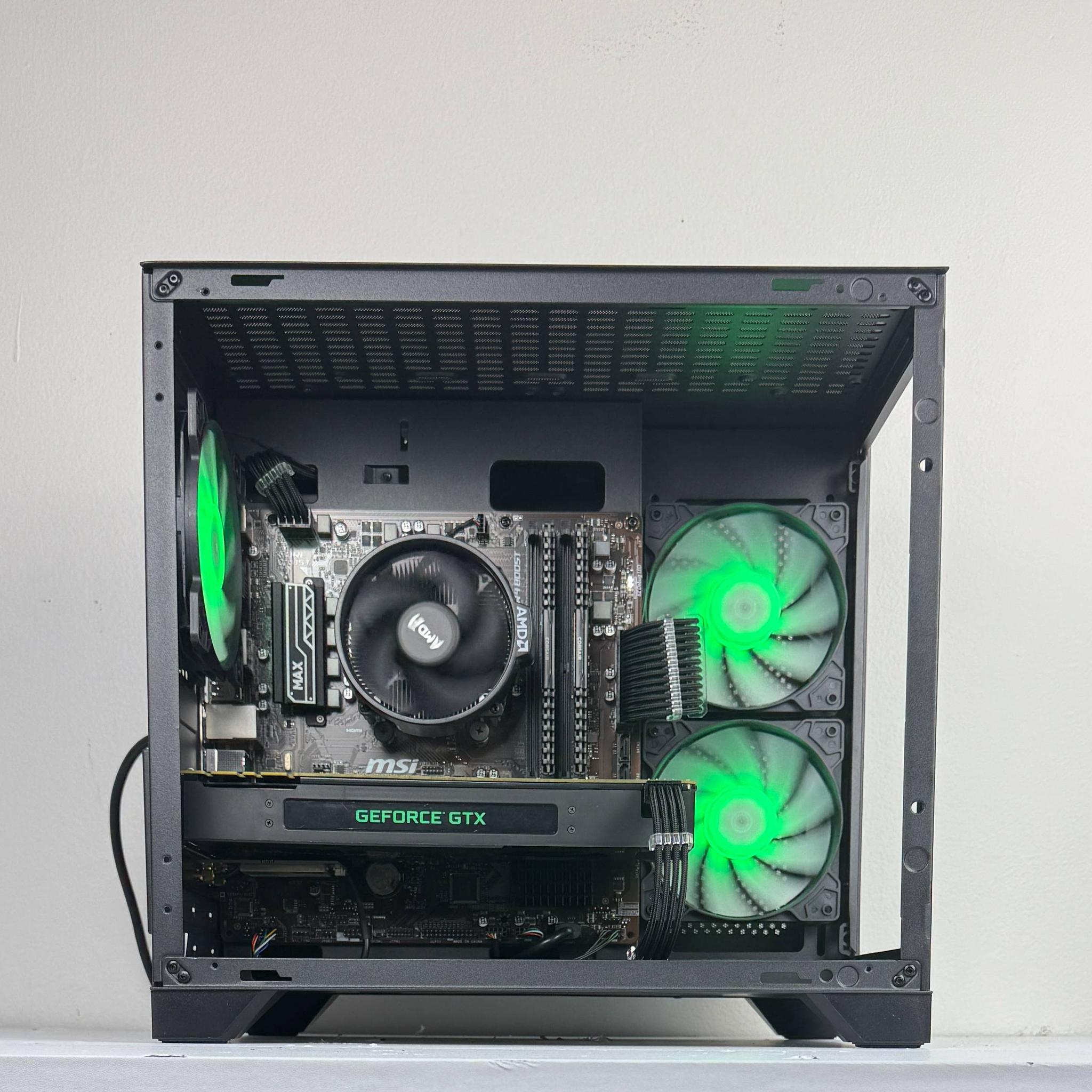 🐍Viper🐍 | 1080p Gaming PC | Ryzen 7 2700x | PNY GTX 1070 | 16GB DDR4 3200MHz