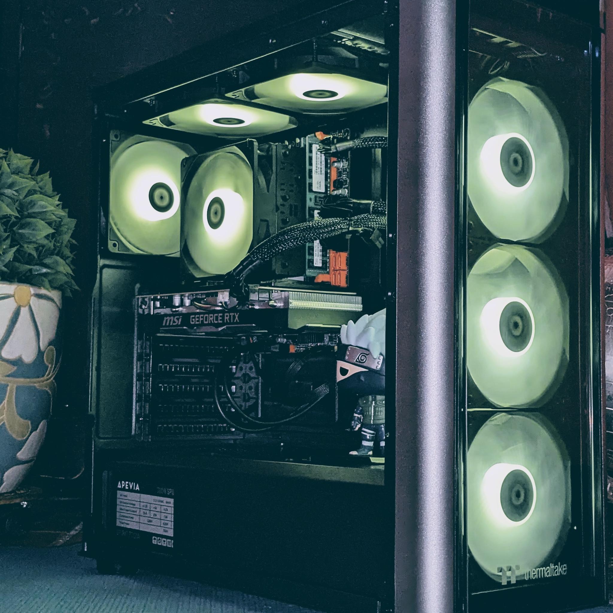 ⚫️Sharingan🔴| RTX2070|(Intel)14-cores 28-threads| 32GB DDR4 RAM| 1TB NVMe SSD| Windows 11 Pro