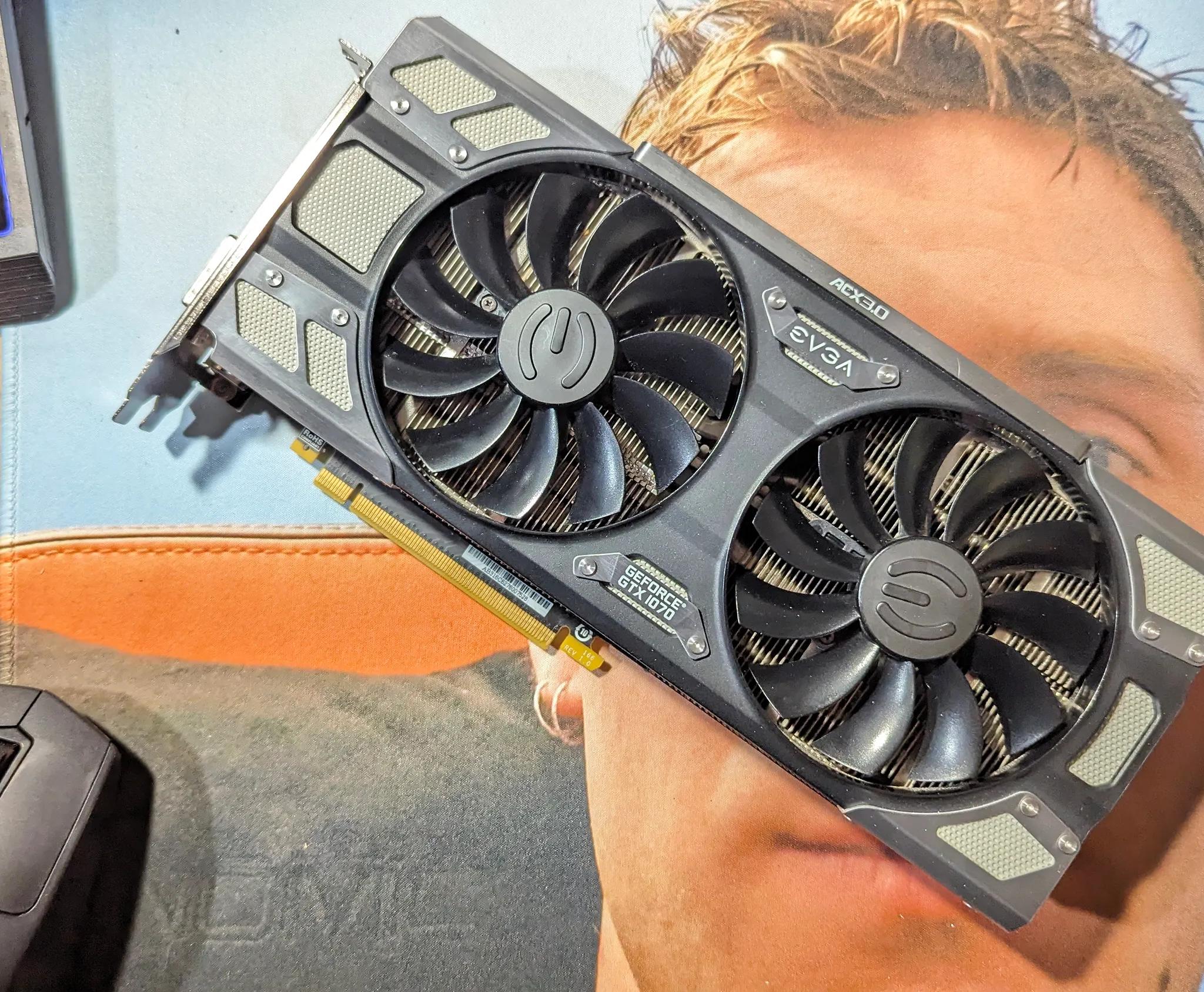 EVGA GeForce GTX 1070 FTW 8GB Used, Like New