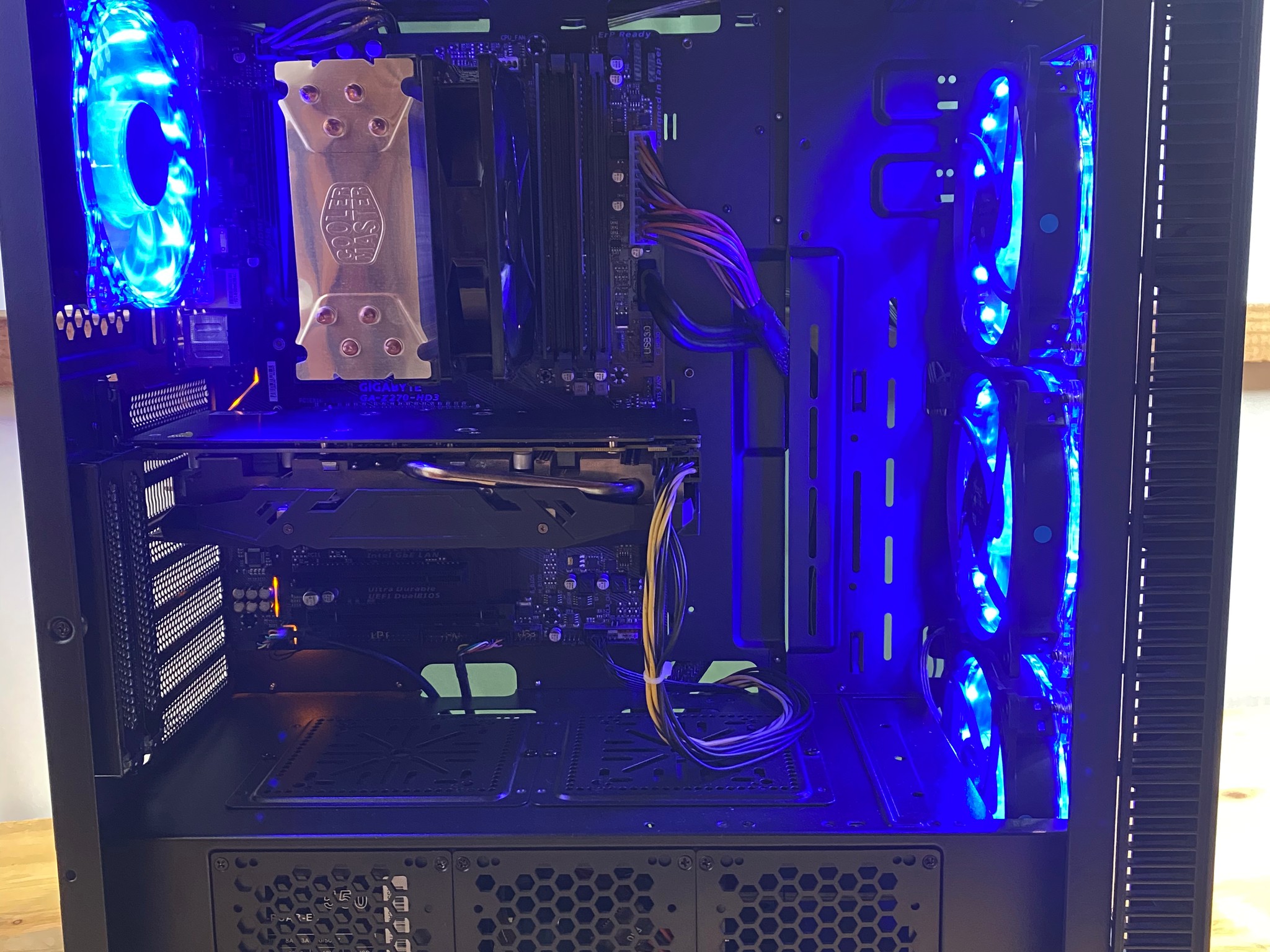 Budget Build: I5-7600k |  PowerColor Red Dragon RX 580 8GB | 16GB DDR4 Samsung