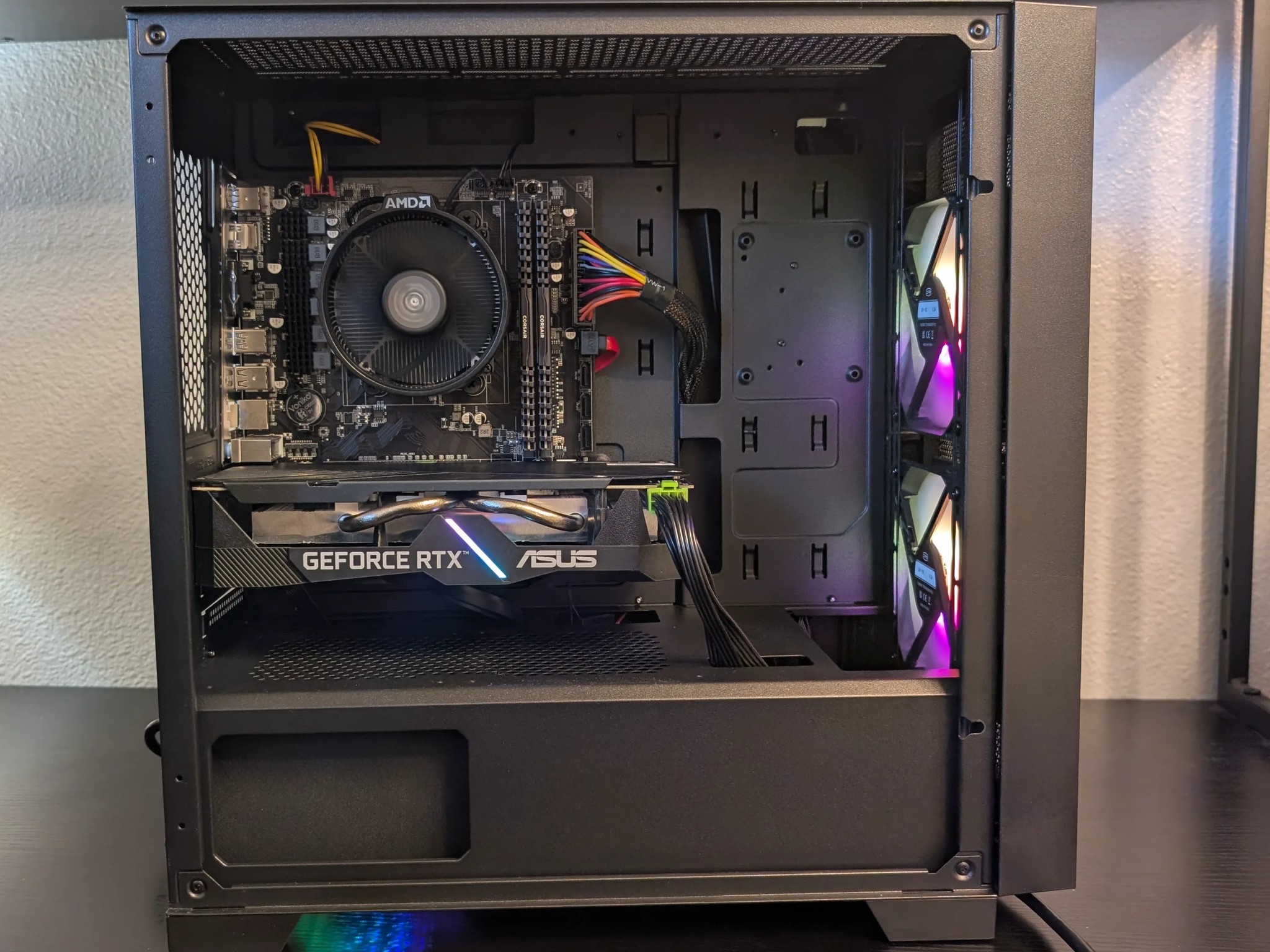 Ryzen 5 4500 | RTX 2060 | 16GB DDR4 | 512GB SSD | Wi-Fi | Win 11 | 1080p Gaming