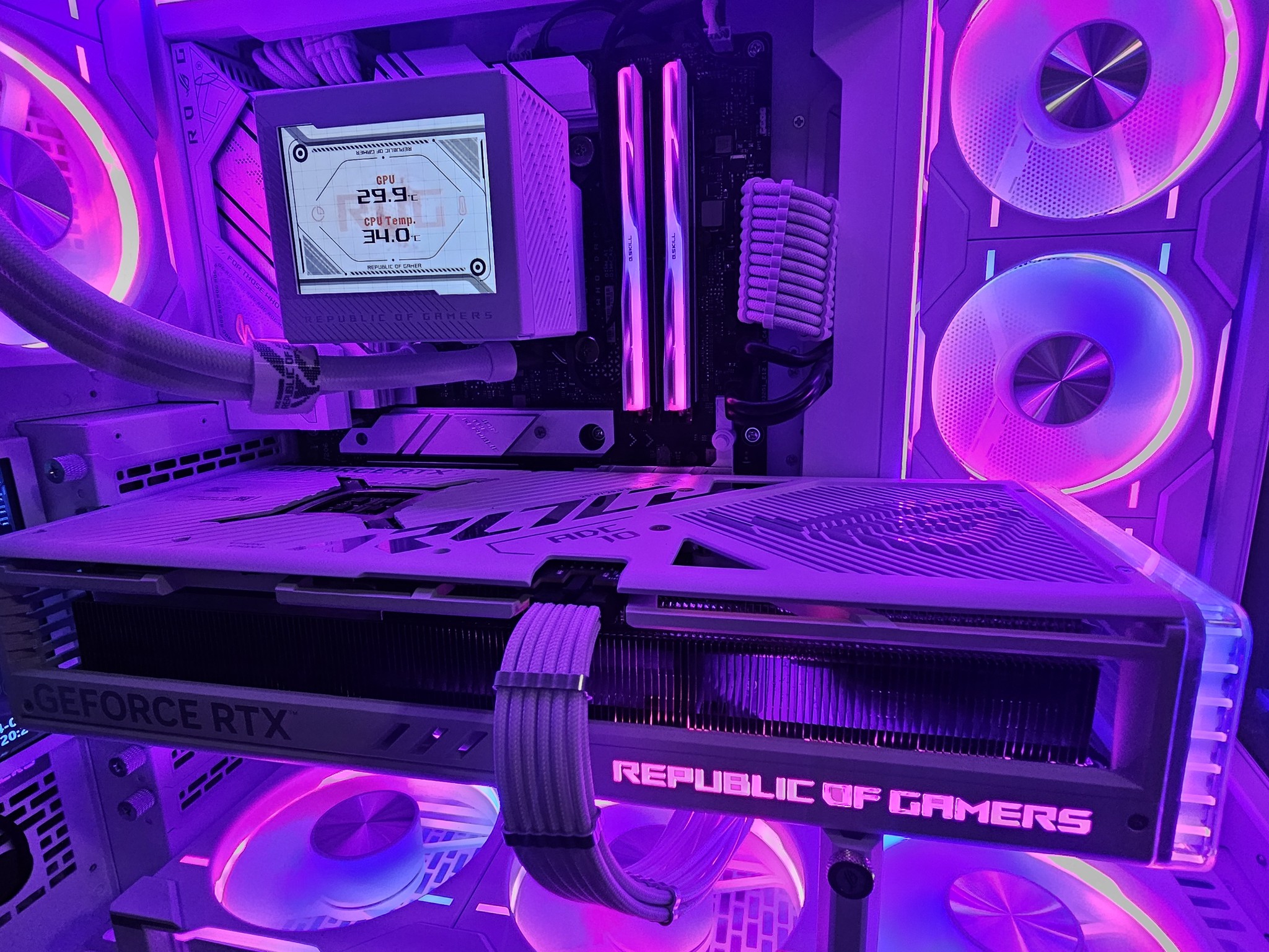 ROG Strix GeForce RTX 4090 24GB GDDR6X White OC Edition