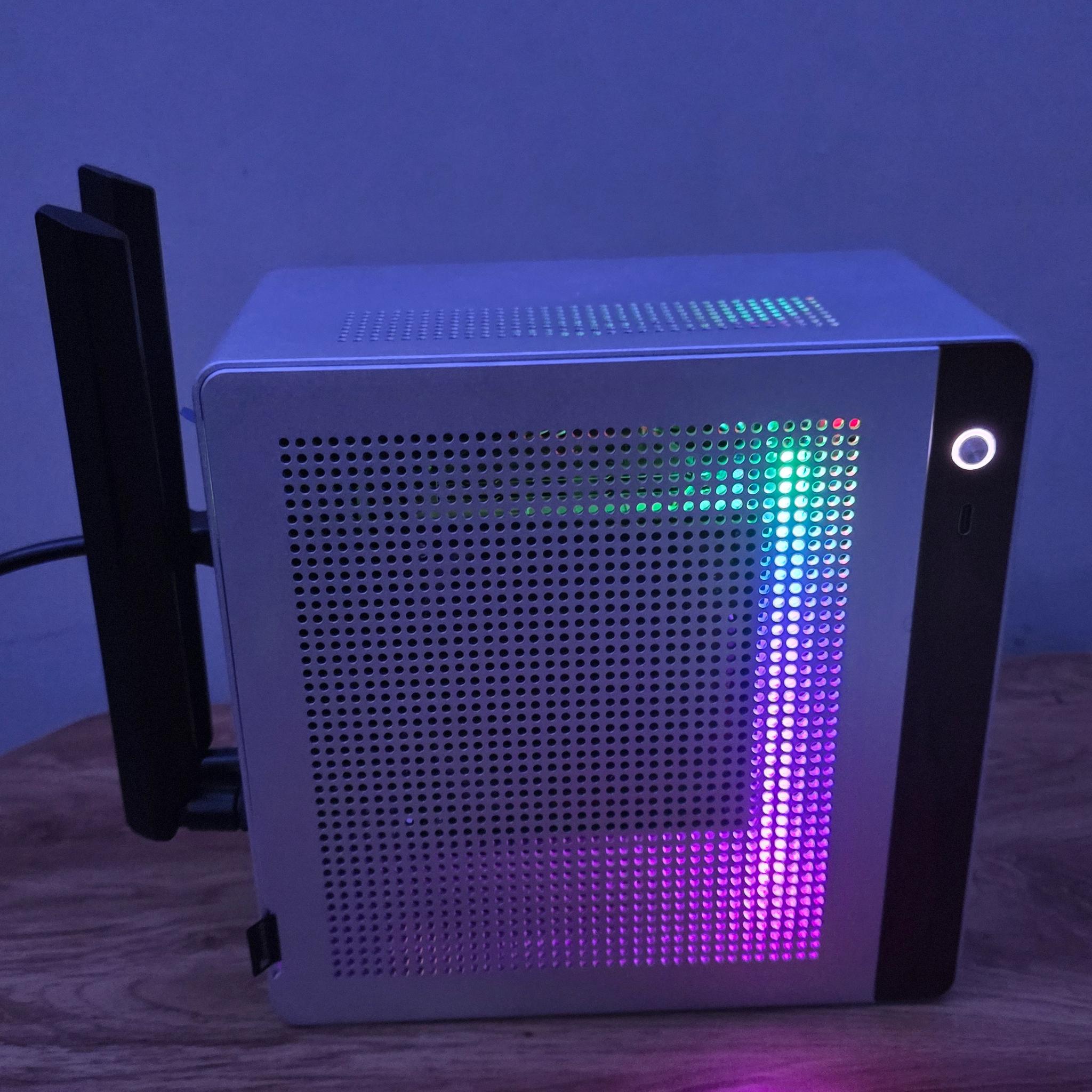 Custom Mini-ITX 4.5L Gaming PC Build