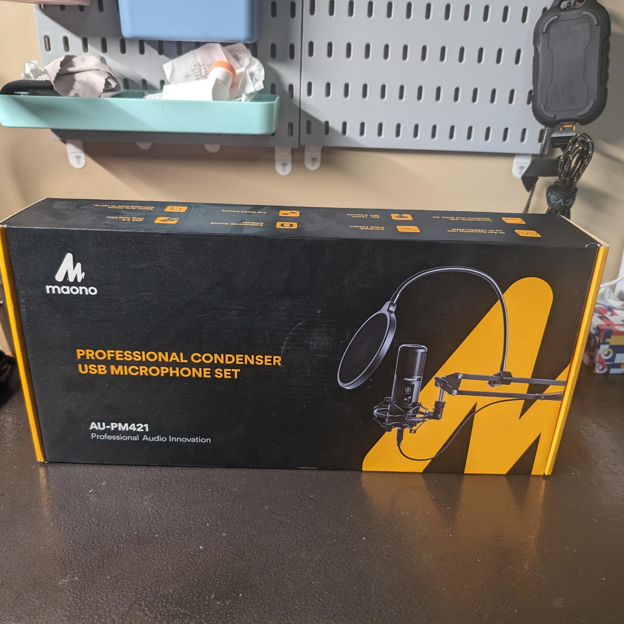[Used] Maono AU-PM421 Professional Condenser USB Microphone Set