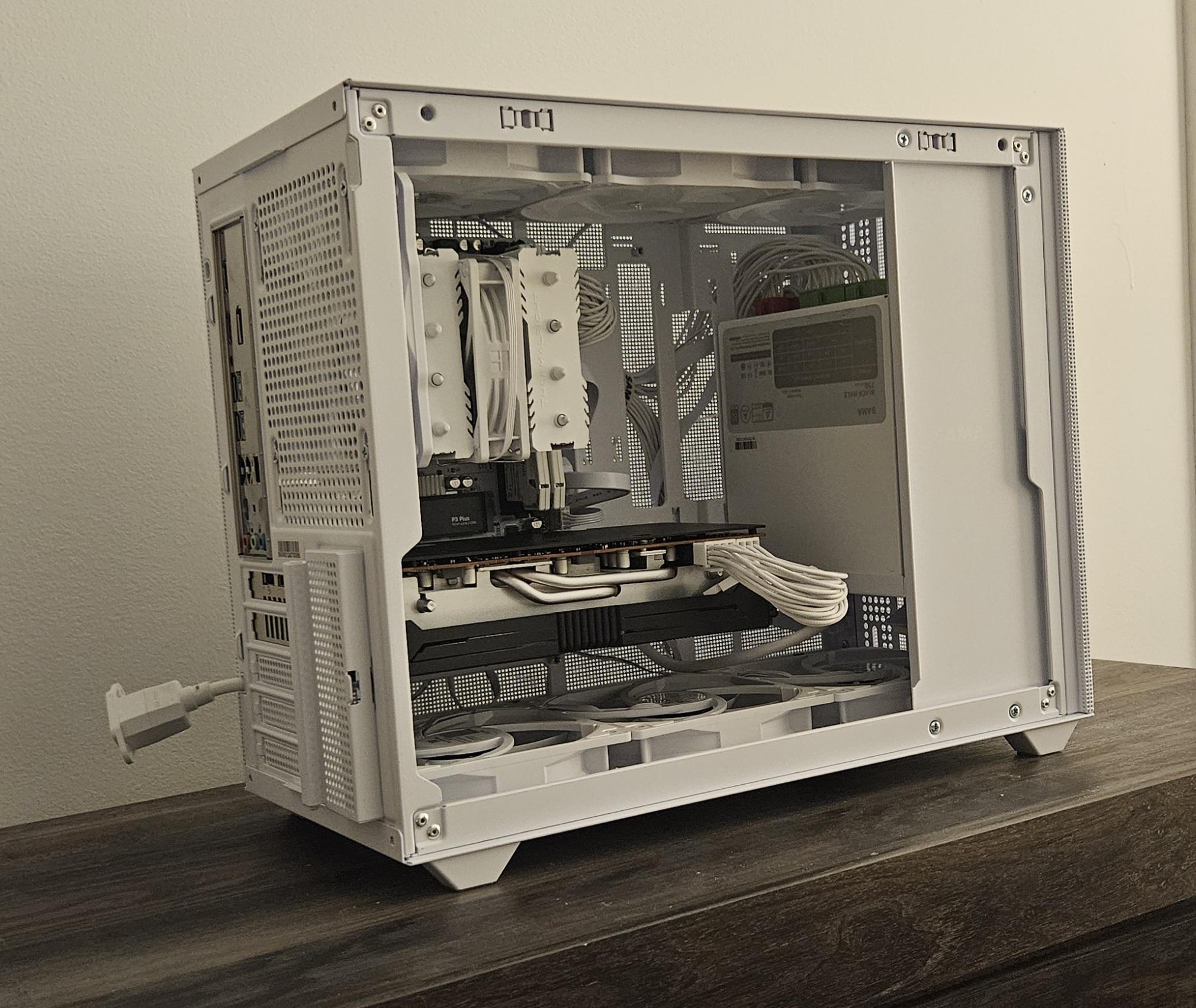 White "Tail" Mesh Sama Gaming PC