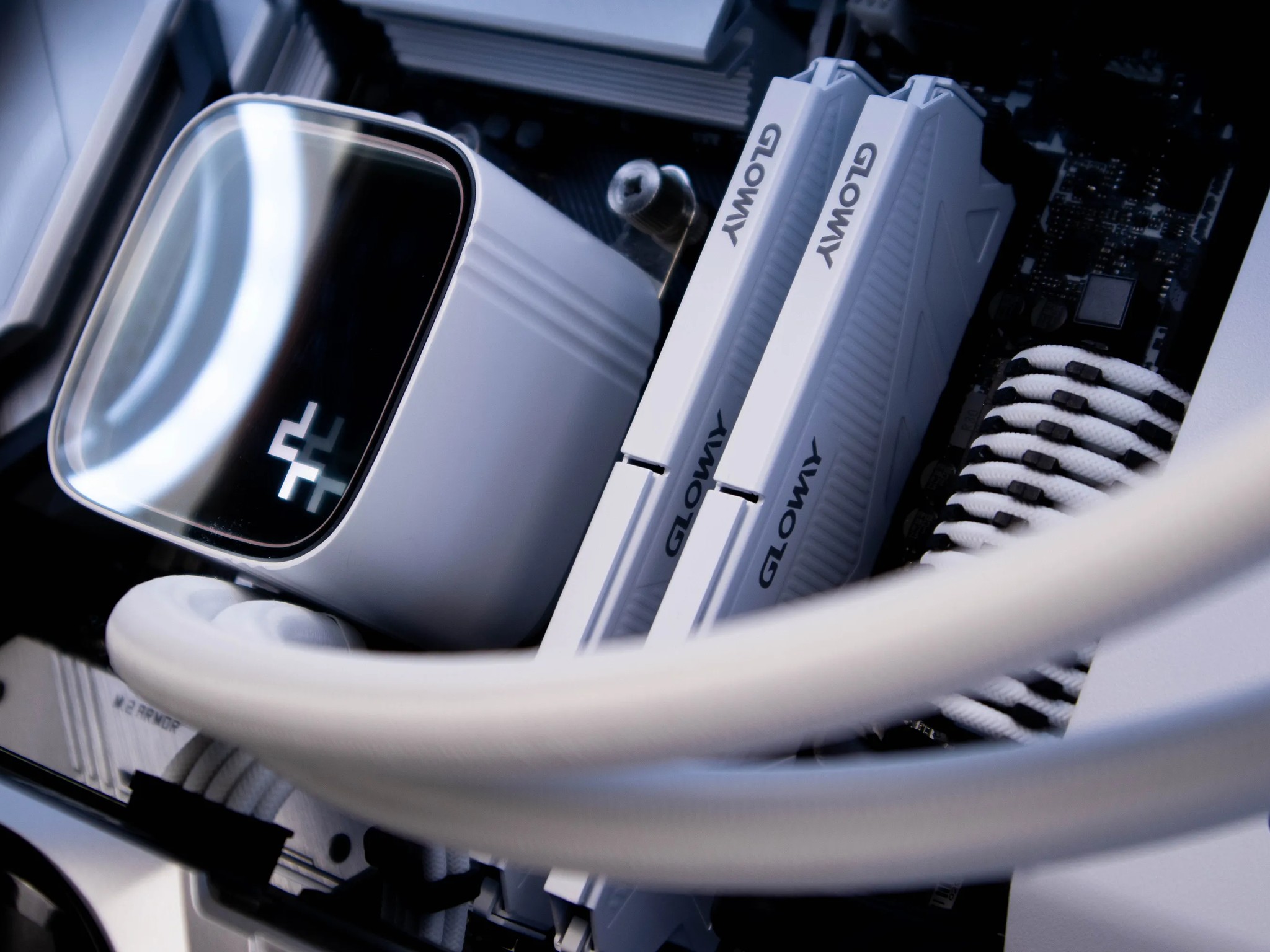 ~Smokey~ (RTX 4070 | Ryzen 7 5800X | 32gb RAM)