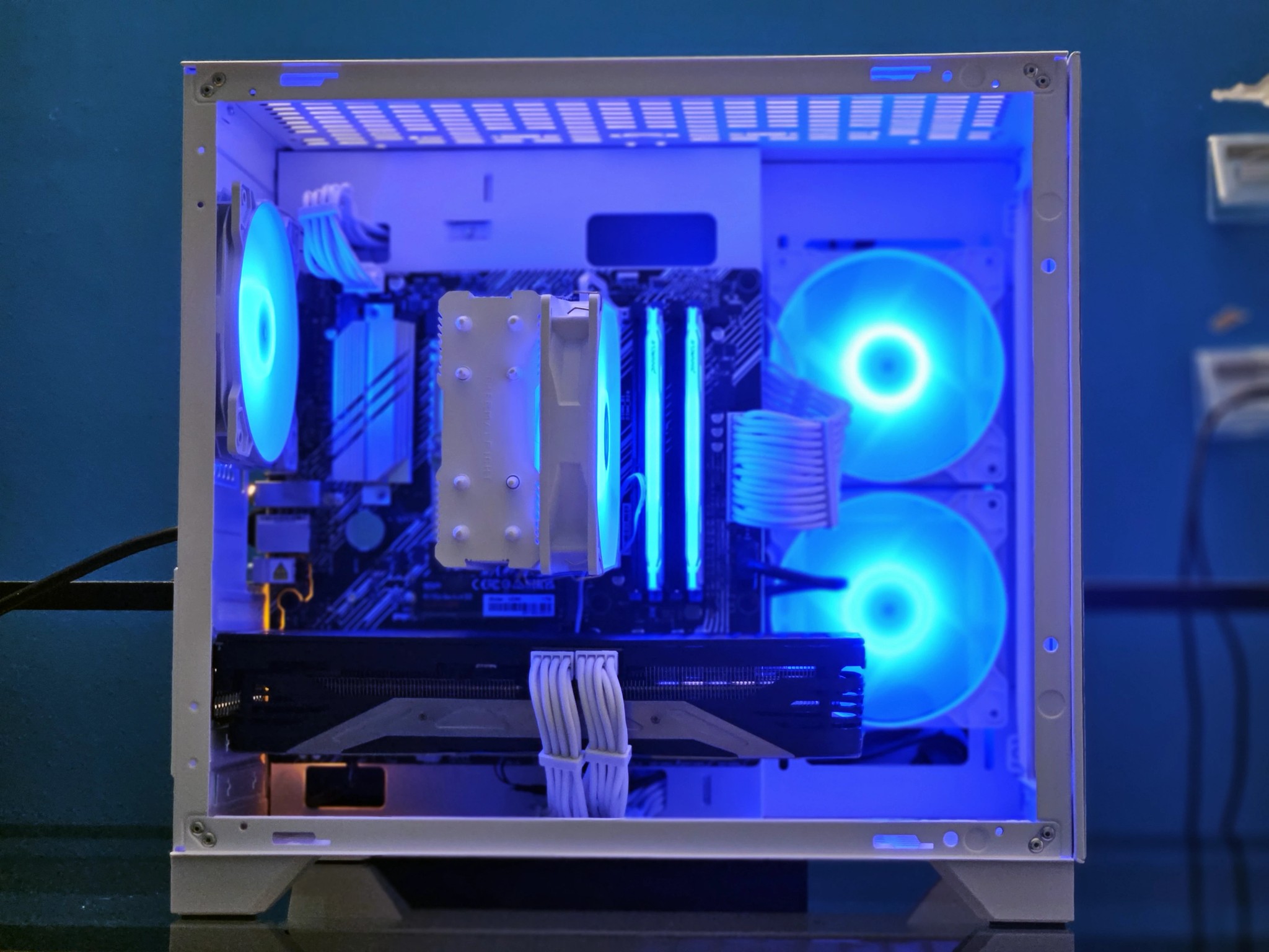 White 1440p Gaming PC |RTX 3070|Ryzen 5