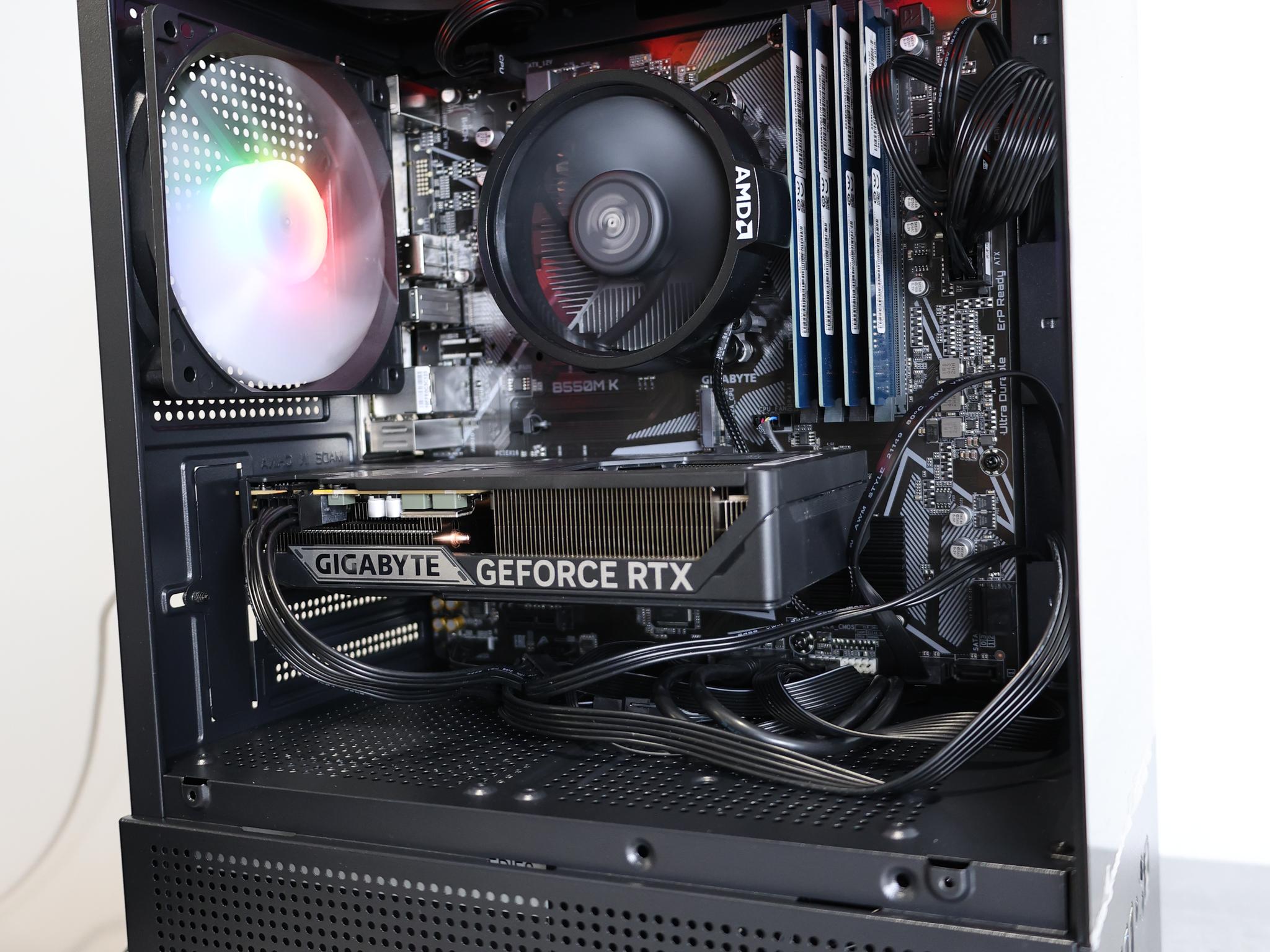 1080p / 1440p Gaming PC – Compact Black Build, Solid Performance
