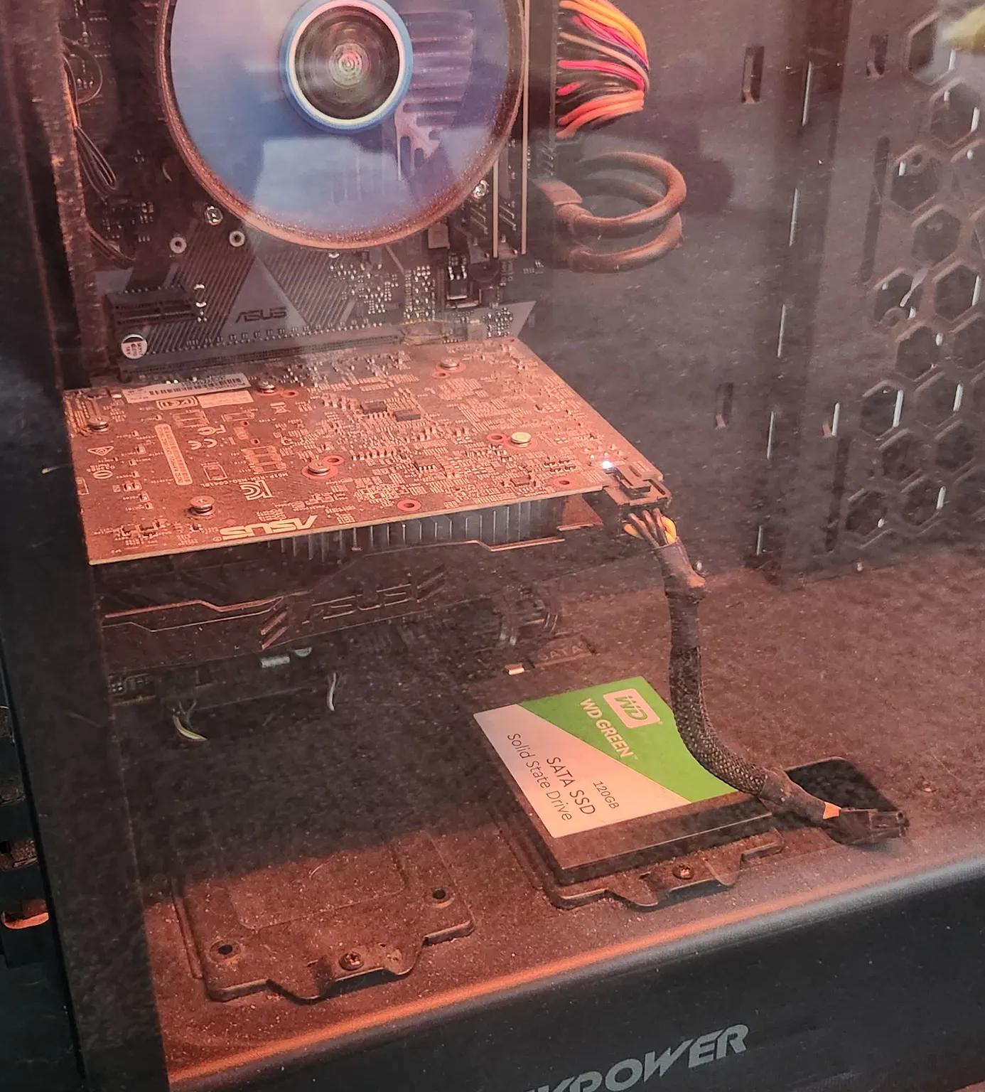 iBUYPOWER TRACE940 // Intel Core i7-8700, 16GB DDR3 RAM, NVIDIA GTX 1060 3GB, 1TB HDD + 120GB SSD