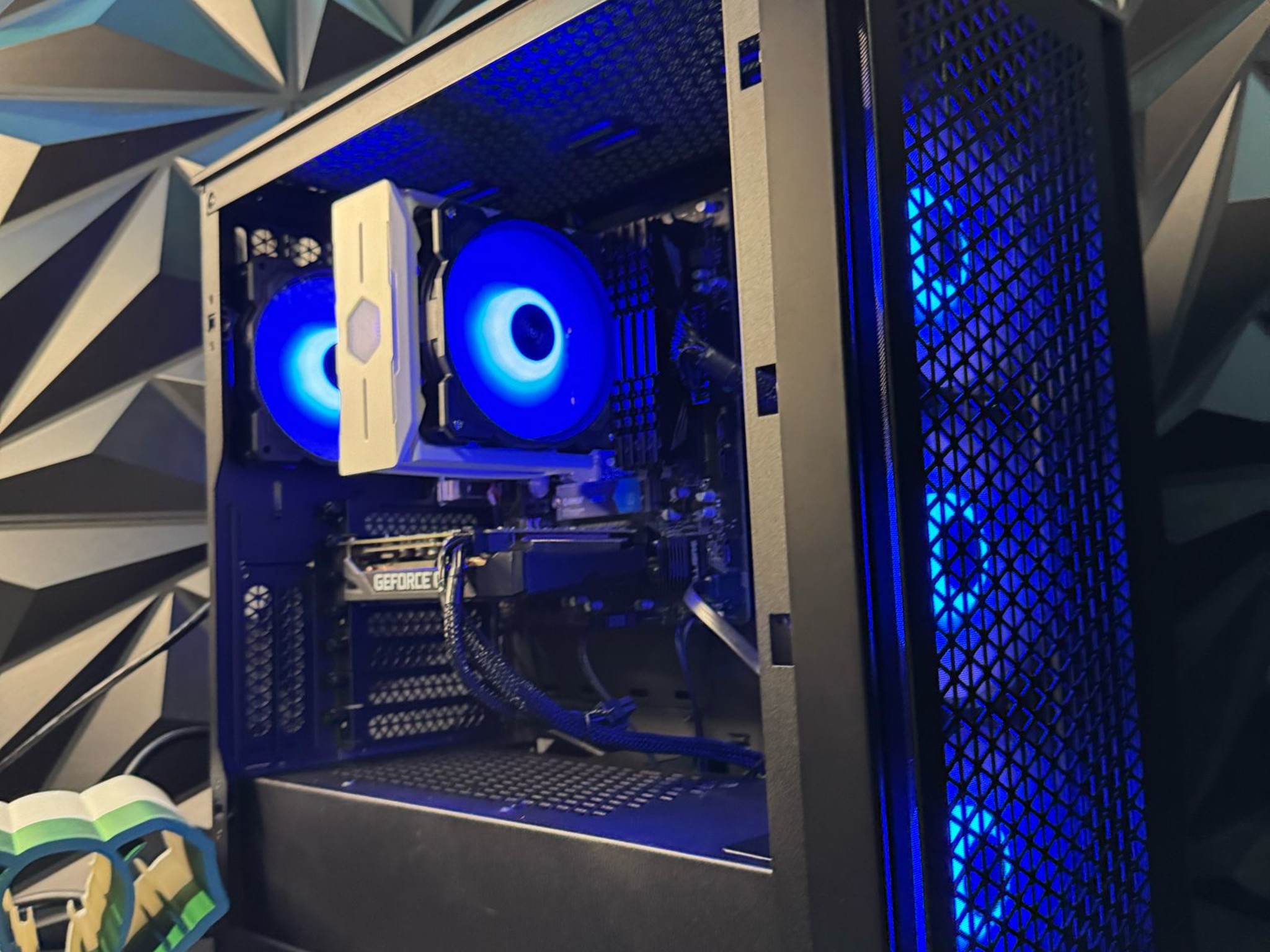 🔥 Tusker 3660 Gamer 🔥 Ryzen 5 3600| GTX 1660 Super | 32 GB DDR4| 1.5 TB SSD