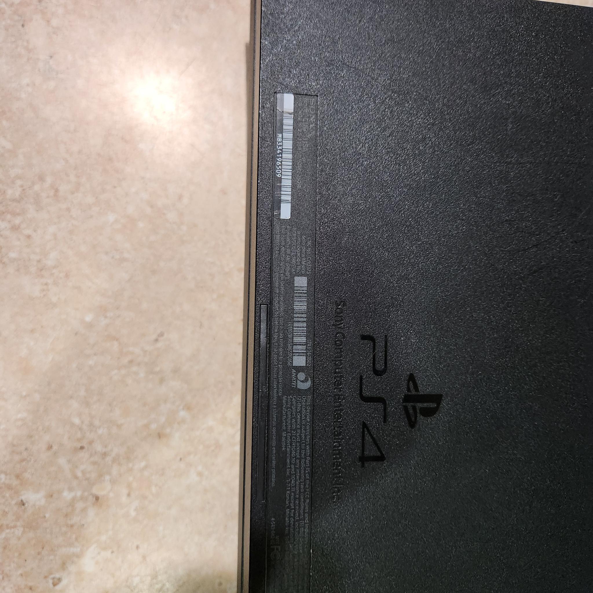 *PARTS/REPAIR* LOT OF 2 PS4 CONSOLES