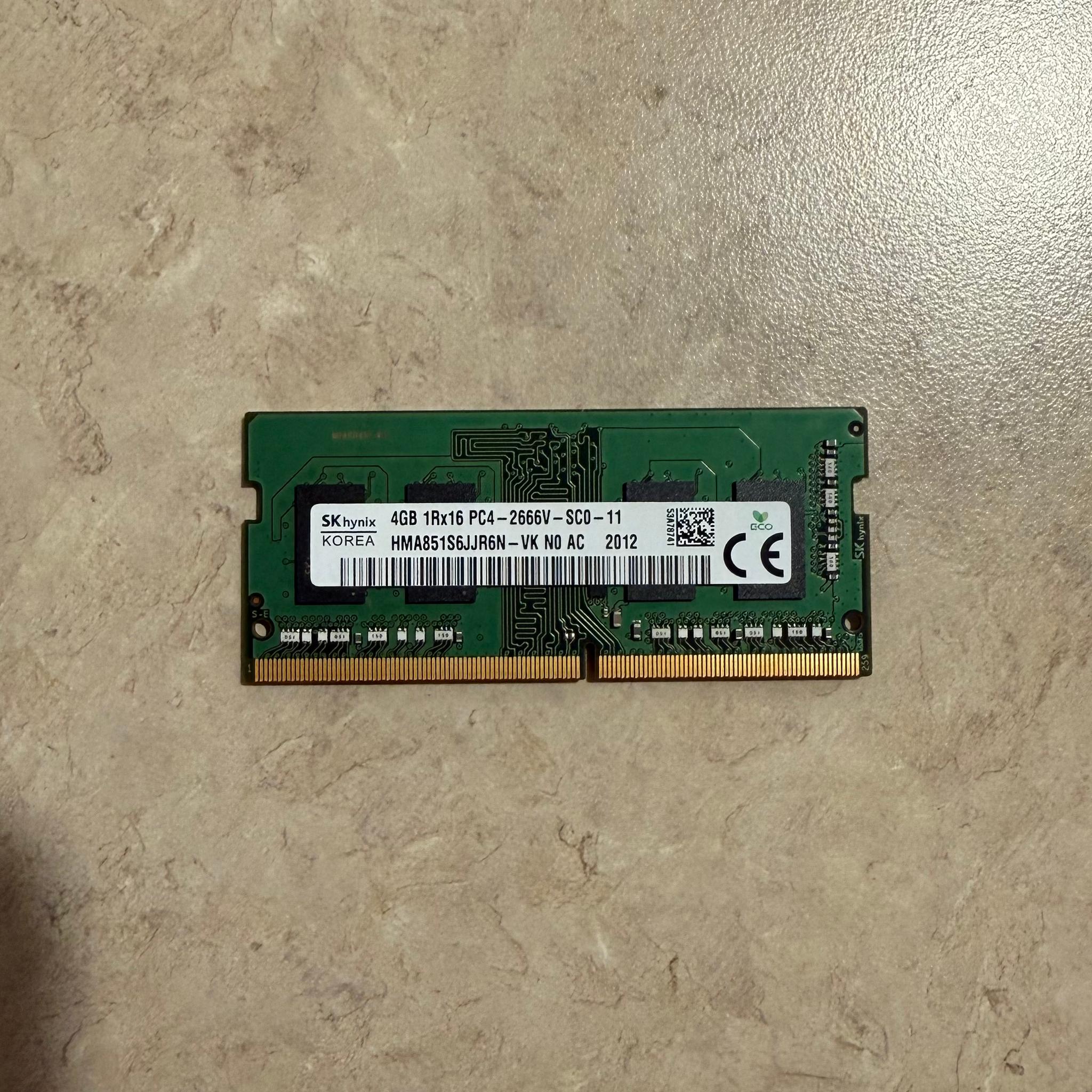 SK Hynix 4gb 2666 DDR4 SODIMM RAM