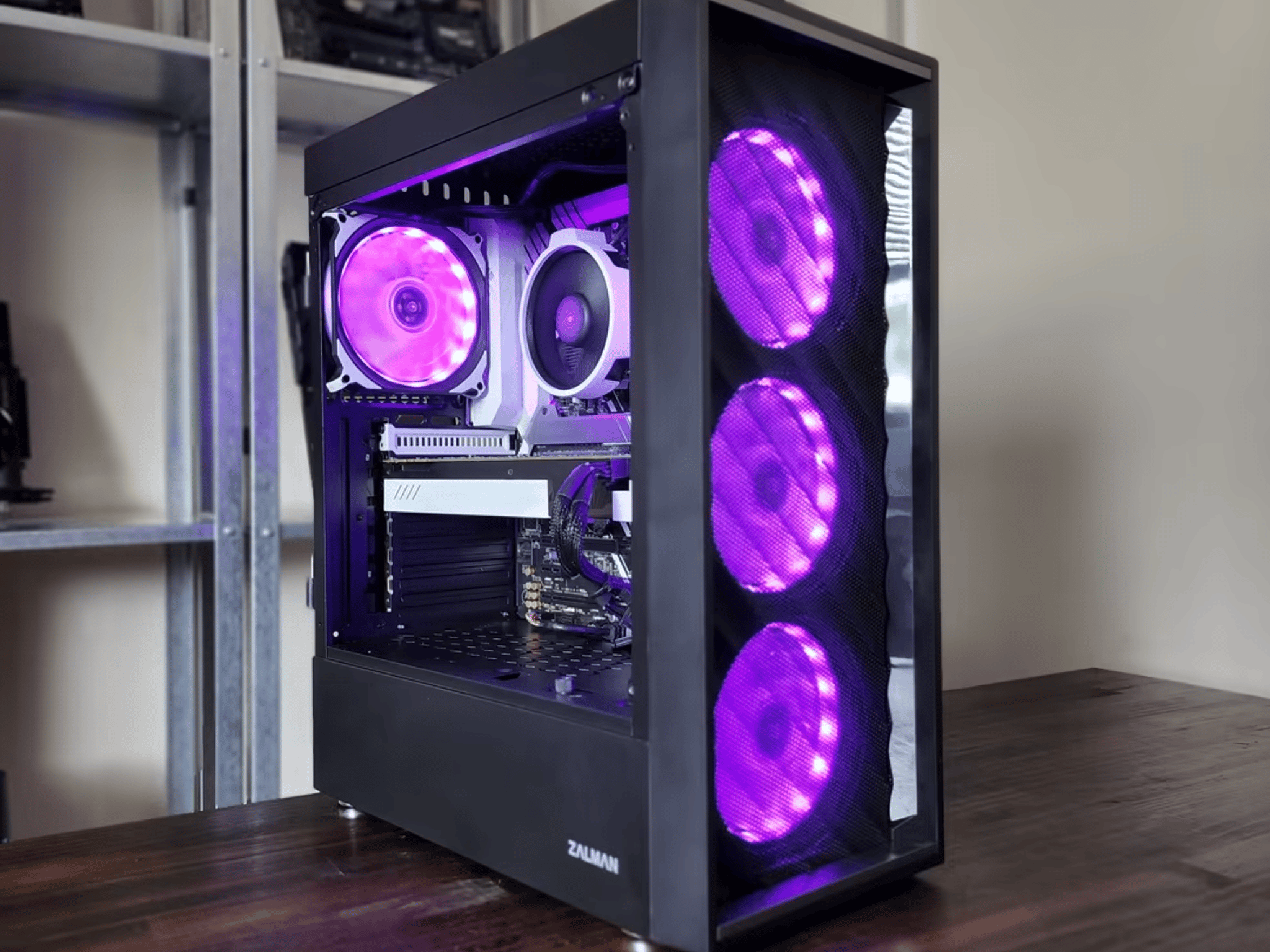 Nvidia GeForce GTX 1070 // AMD Ryzen 5 1600 // Corsair LPX 16GB 3200MHz