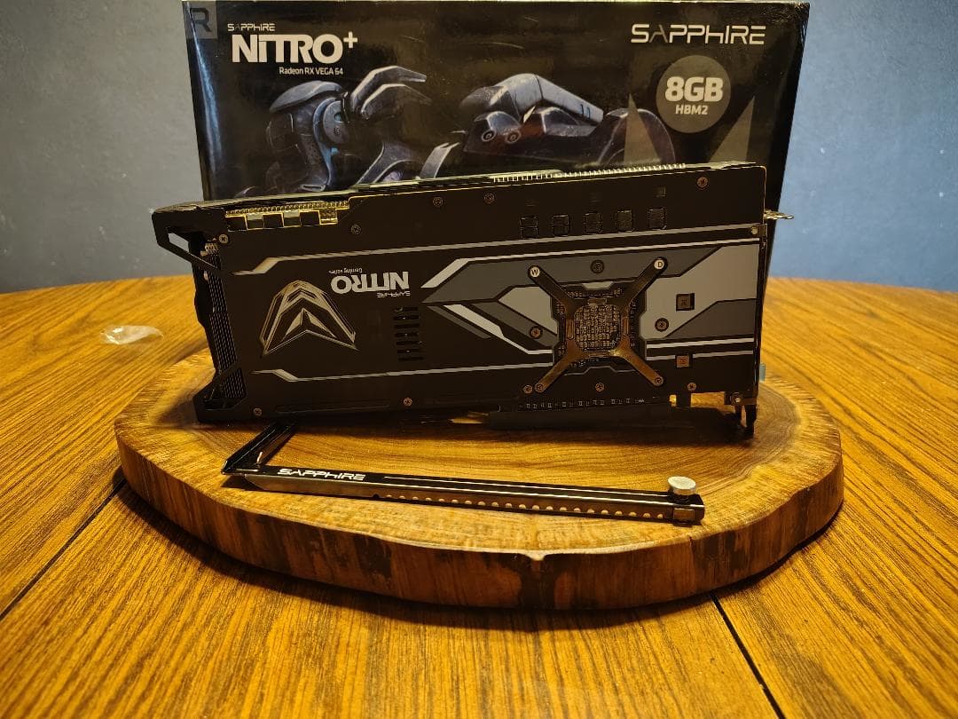 sapphire nitro plus vega 64