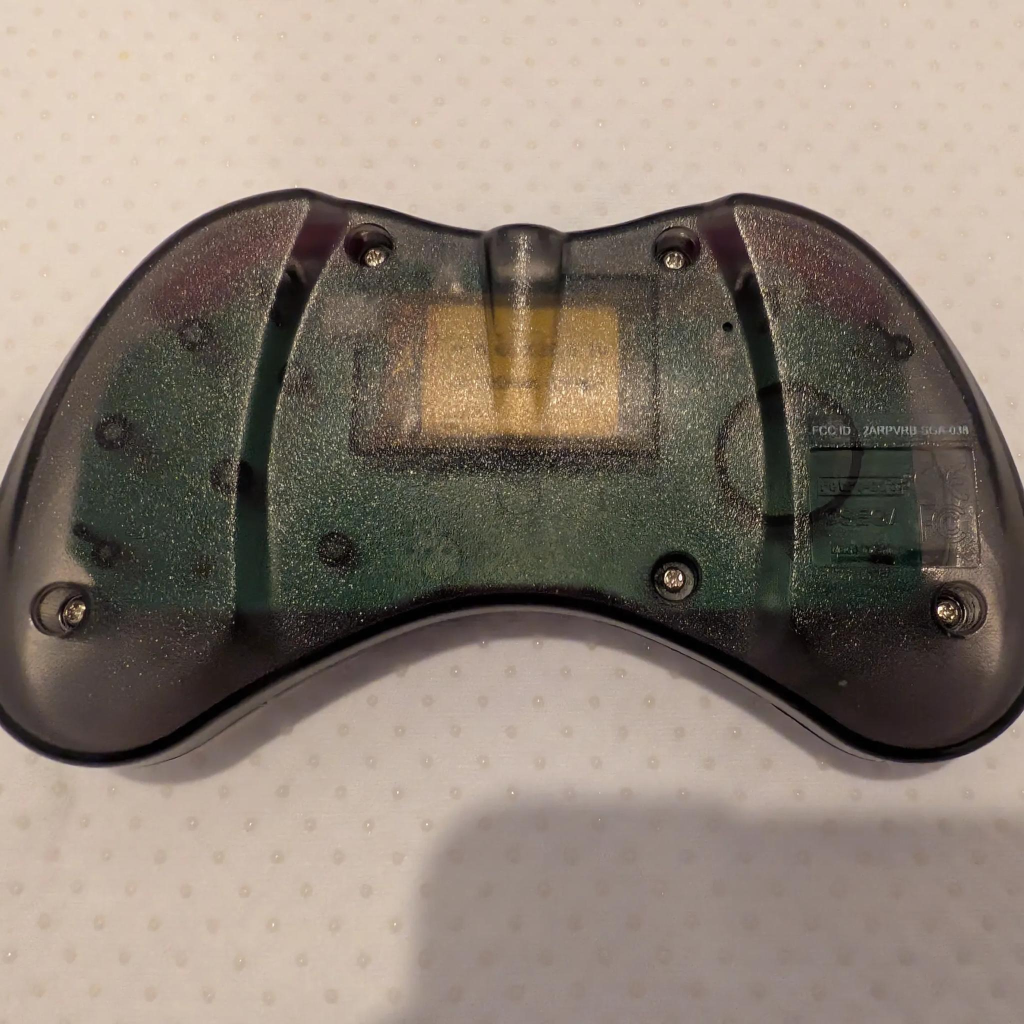 Retro-Bit Sega Saturn 8-Button 2.4GHz Wireless Arcade Pad
