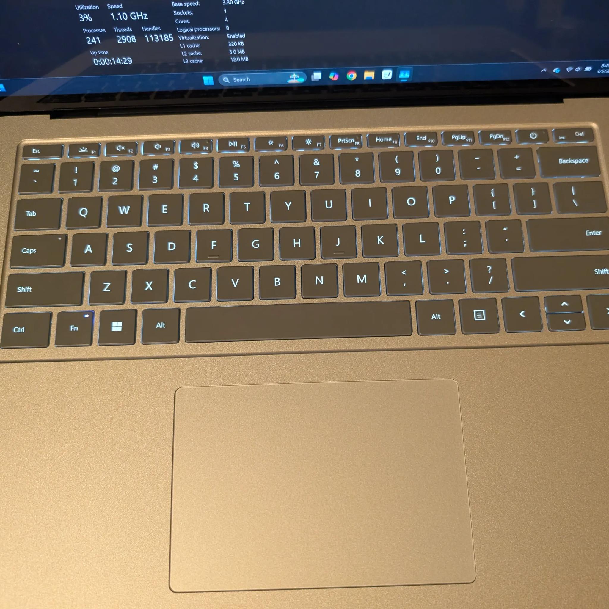 Surface Laptop Studio| i7 16gb 3050ti |